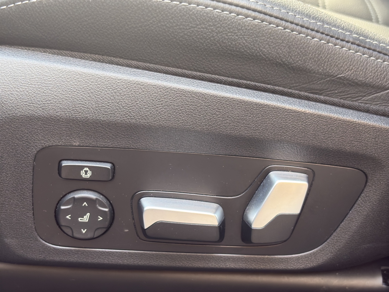 BMW X3 20i xDrive-image-17