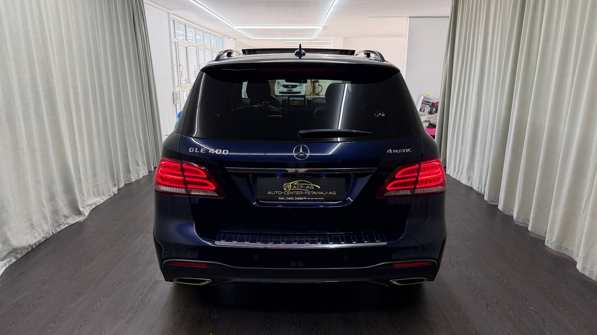 MERCEDES-BENZ GLE 400 Executive 4Matic 7G-Tronic-image-4