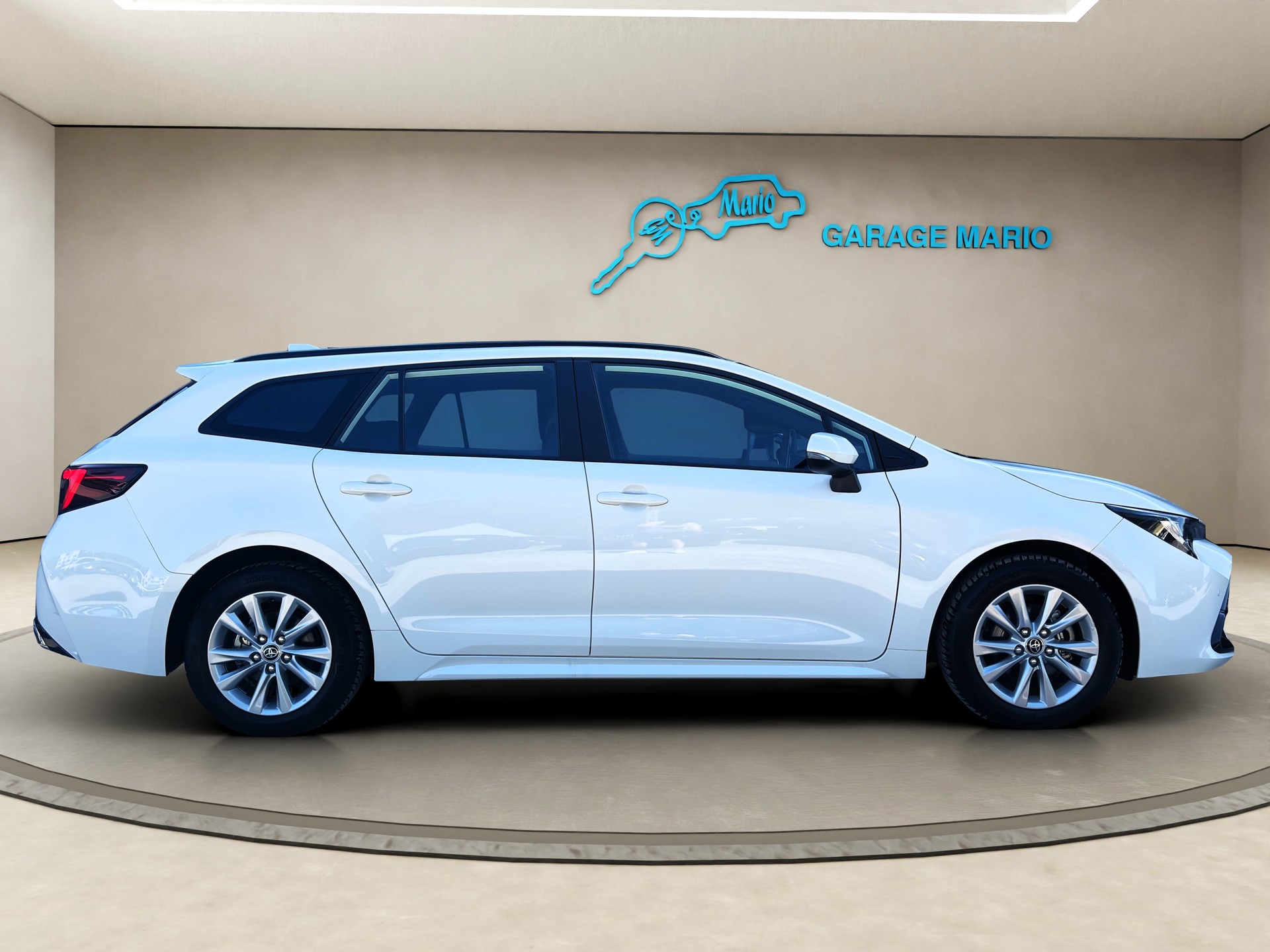 TOYOTA Corolla Touring Sports 1.8 HSD Comfort e-CVT-image-3