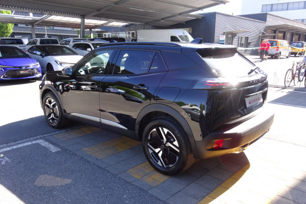 PEUGEOT 2008 1.2 145 MHEV GT-showroom-element-3