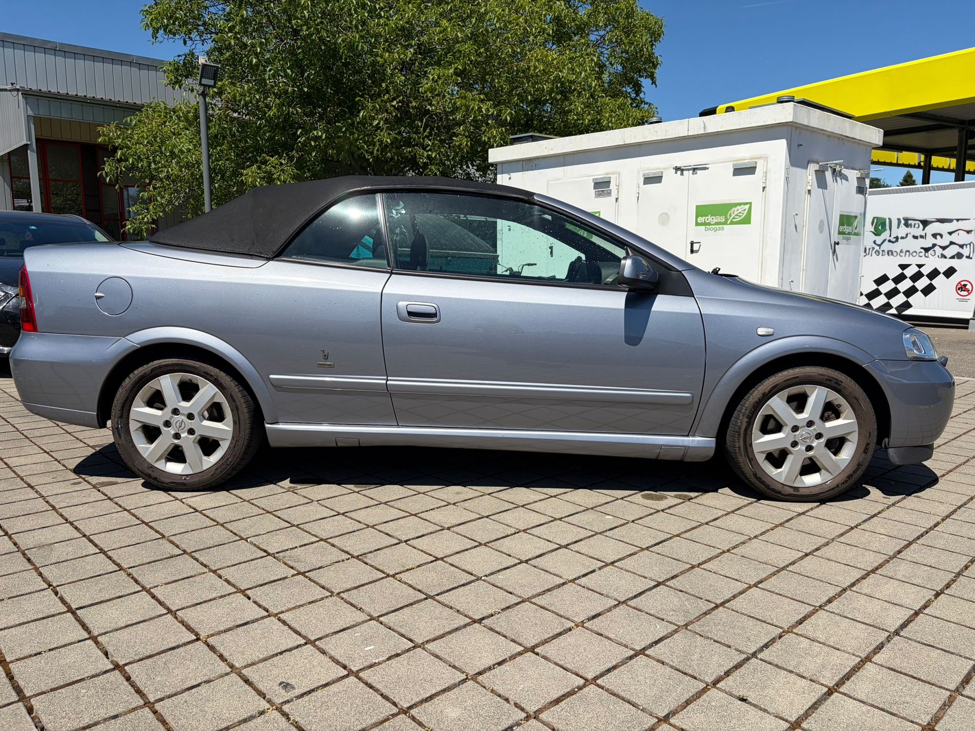 OPEL Astra Cabriolet 2.2i 16V-image-3