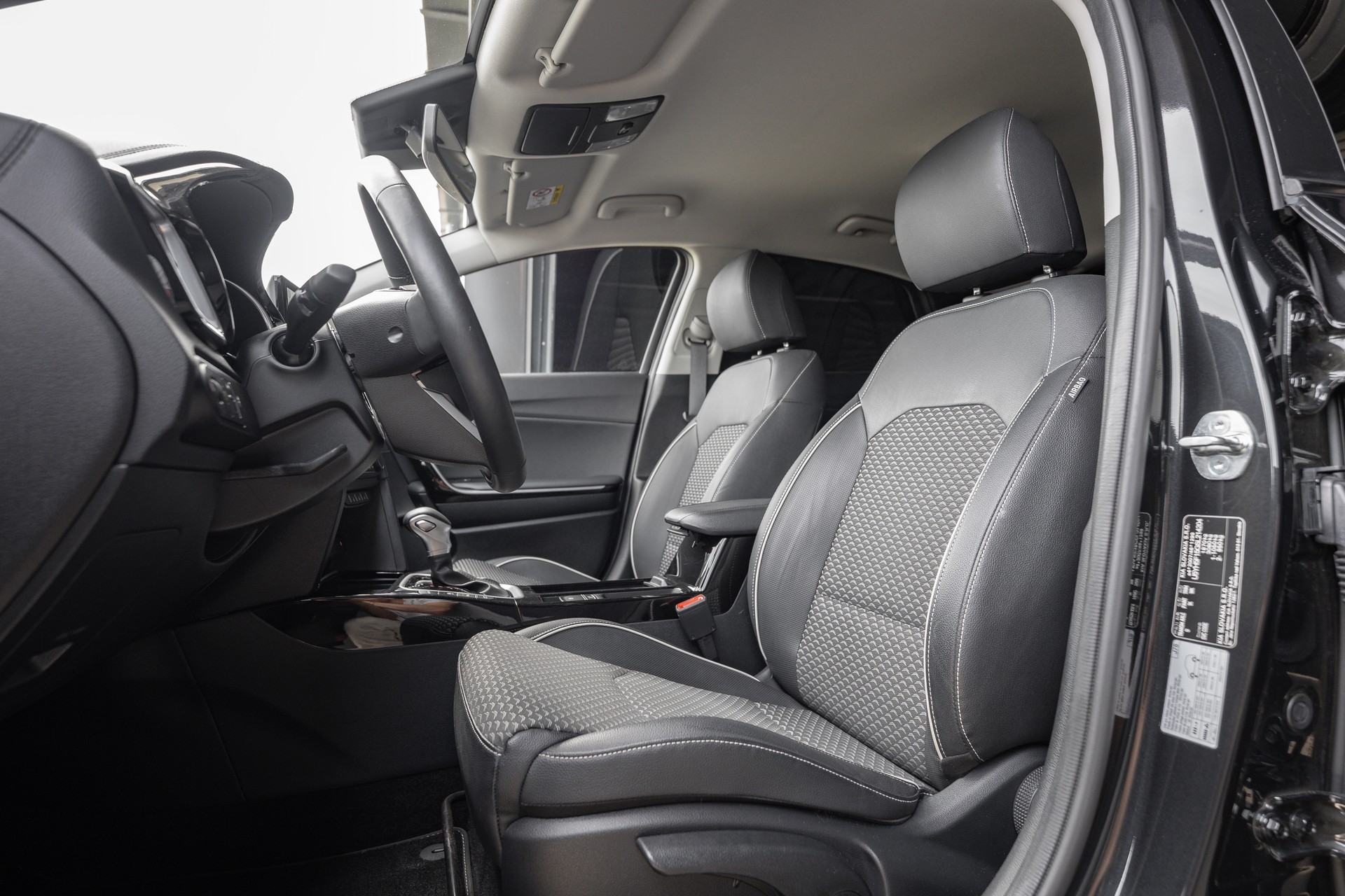 KIA XCeed 1.5 T-GDi DCT-image-9