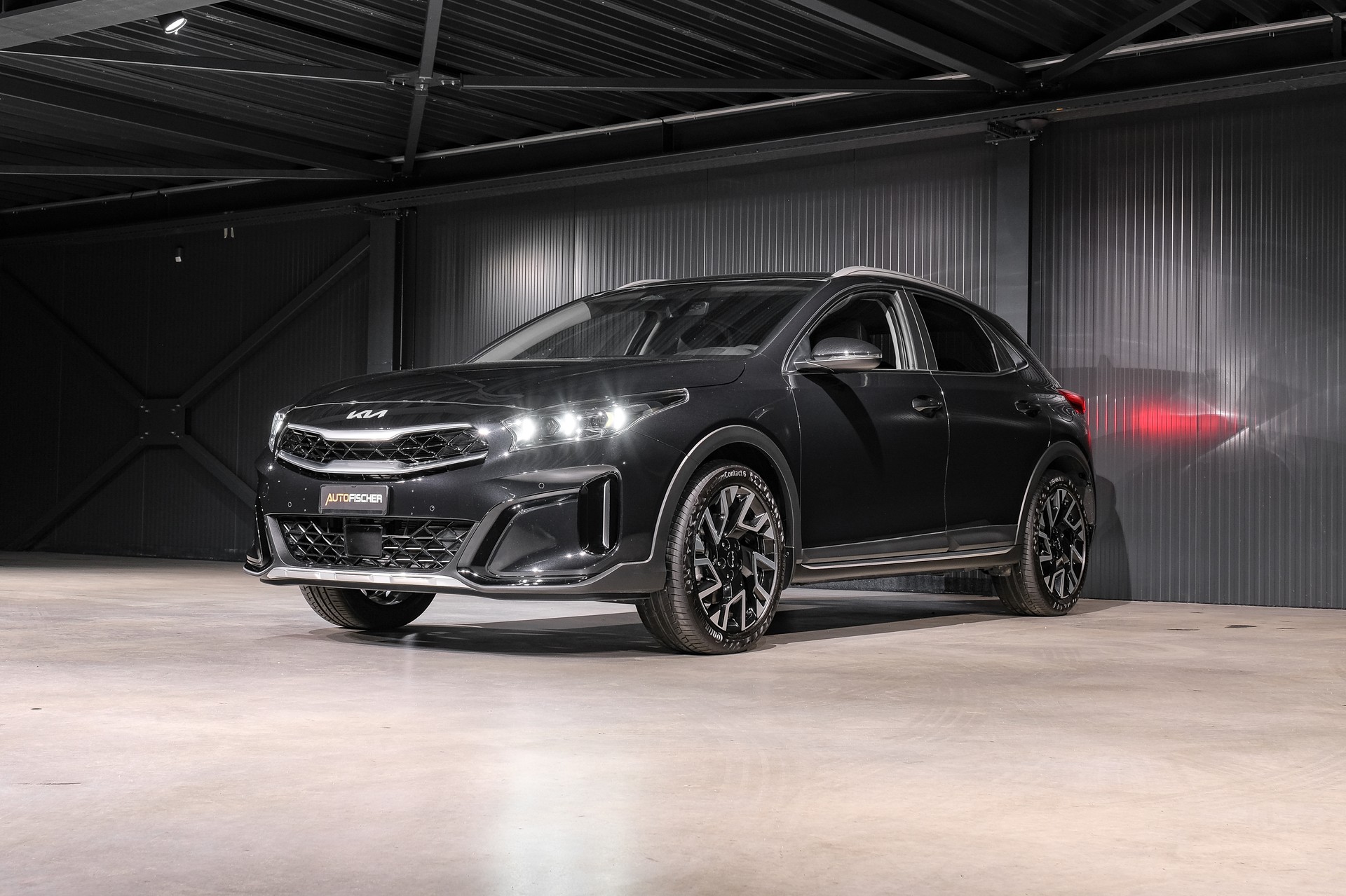 KIA XCeed 1.5 T-GDi DCT-showroom-element-3