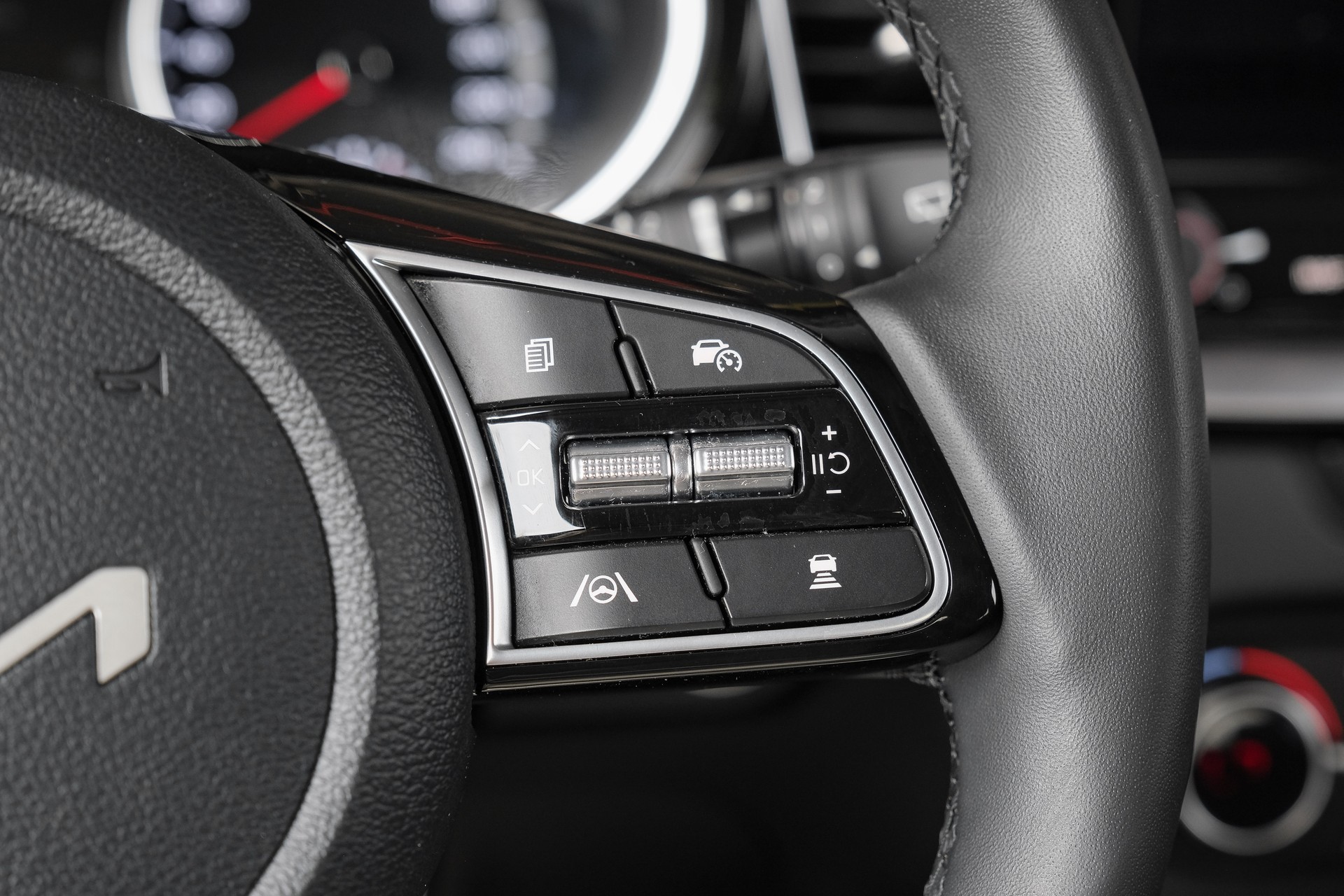 KIA XCeed 1.5 T-GDi DCT-image-21