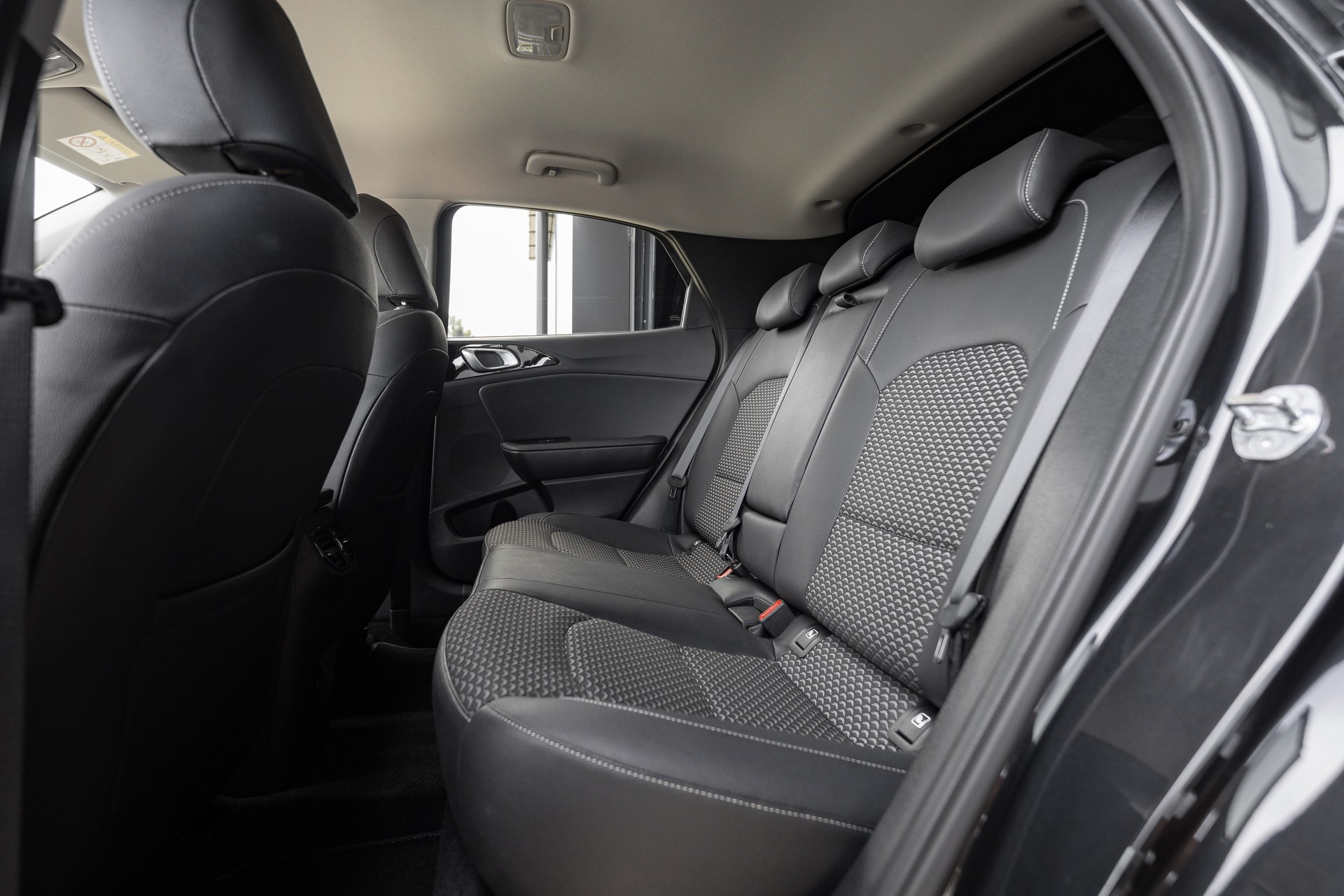 KIA XCeed 1.5 T-GDi DCT-image-11