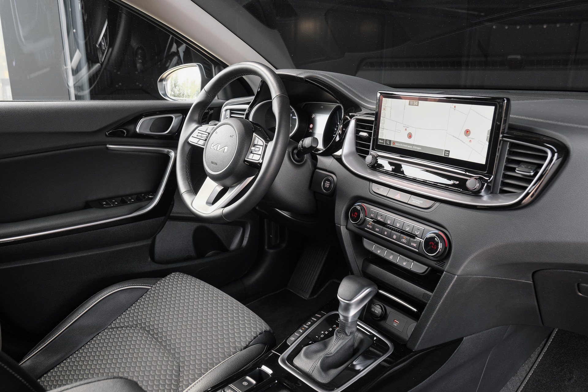 KIA XCeed 1.5 T-GDi DCT-image-13