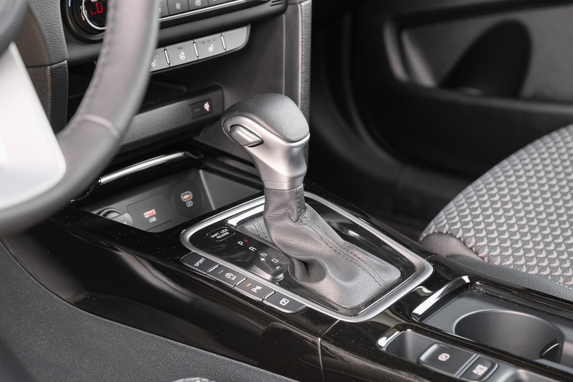 KIA XCeed 1.5 T-GDi DCT-image-19