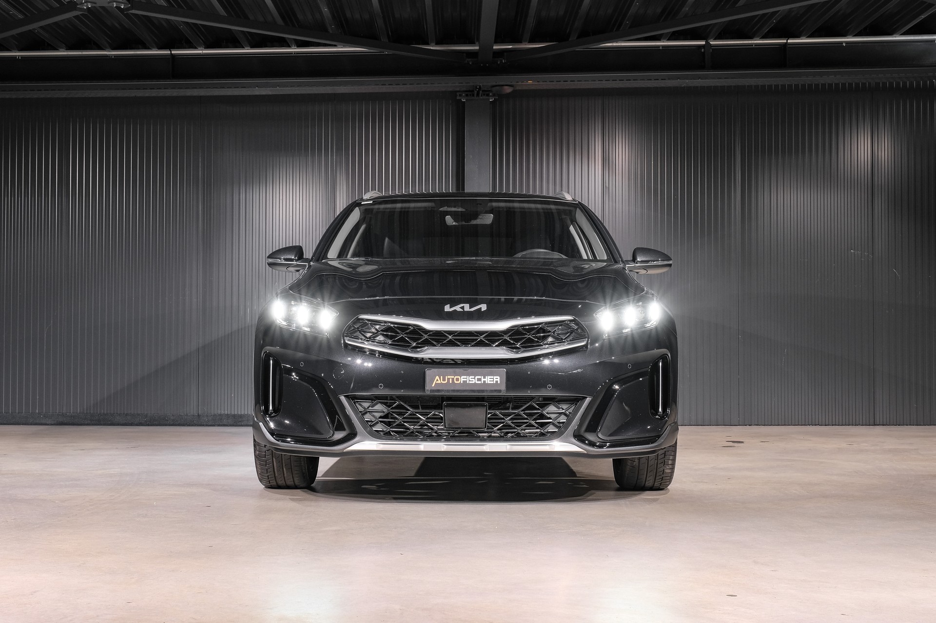 KIA XCeed 1.5 T-GDi DCT-showroom-element-2