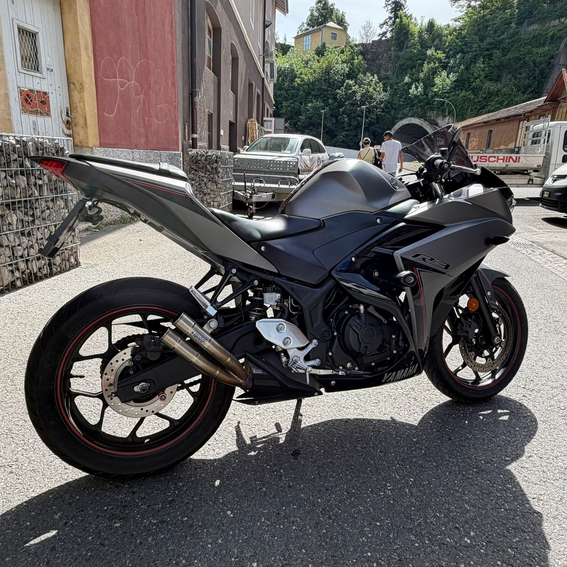 YAMAHA YZF-R3 ABS-image-2