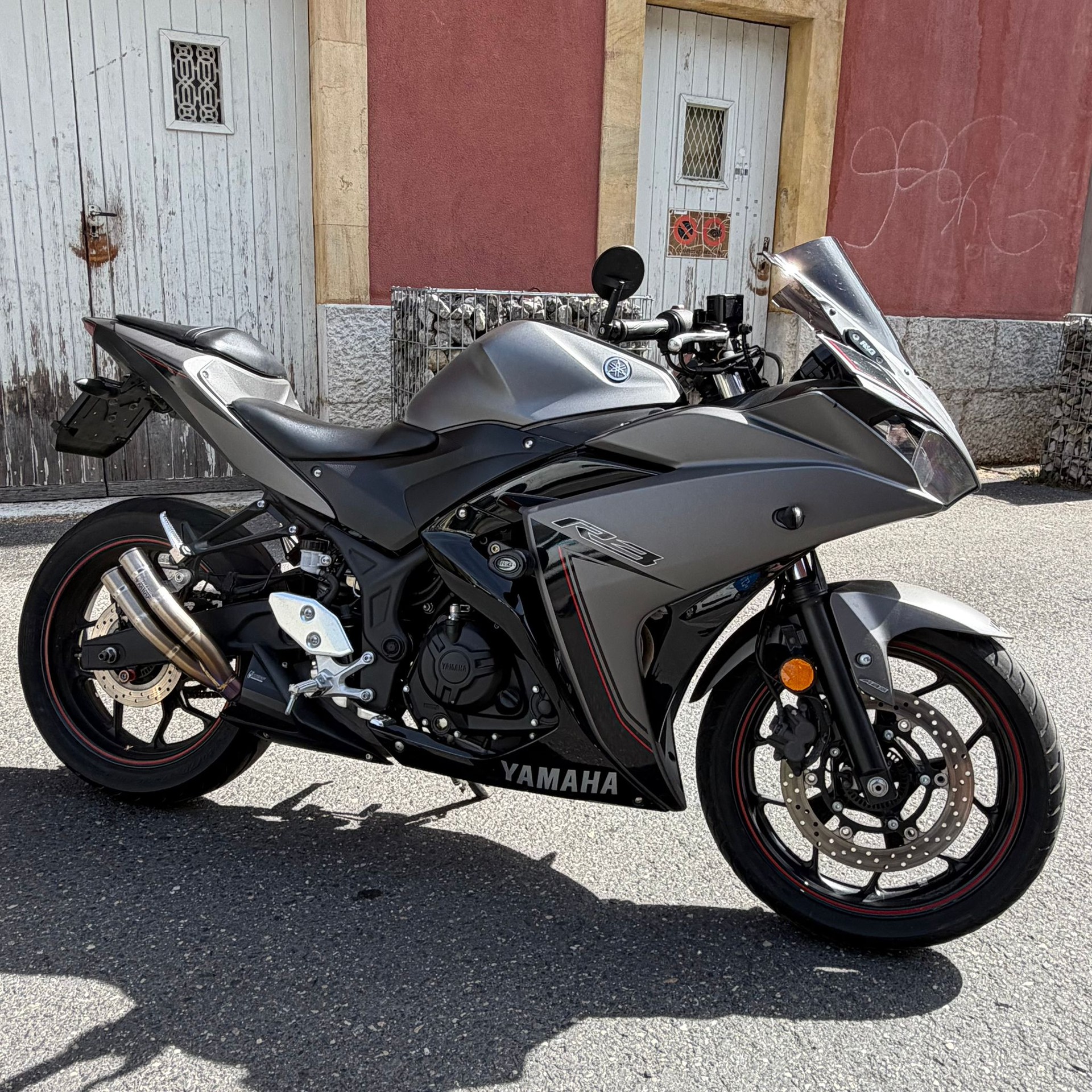 YAMAHA YZF-R3 ABS-image-1