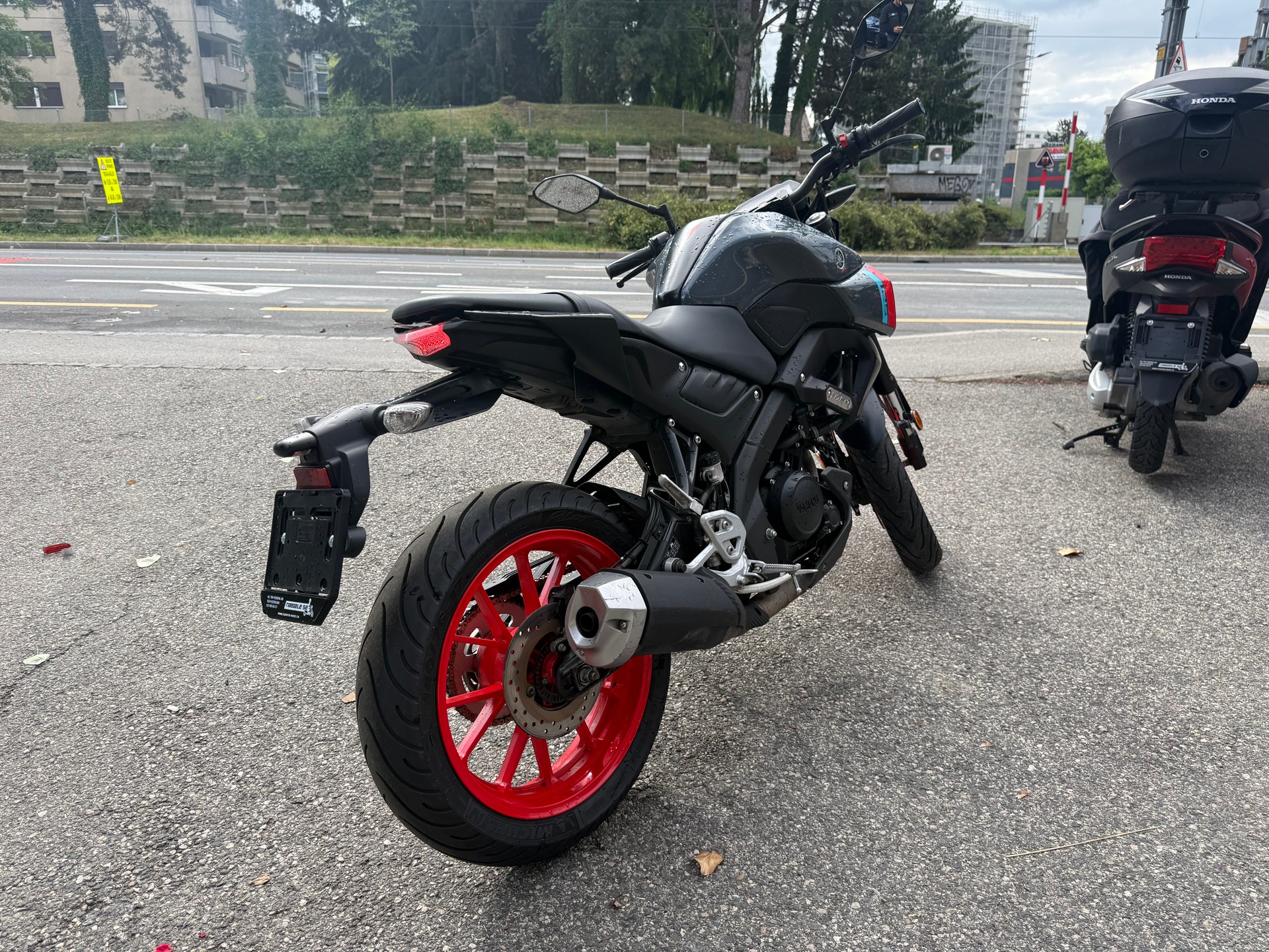 YAMAHA MT-125 ABS-image-3