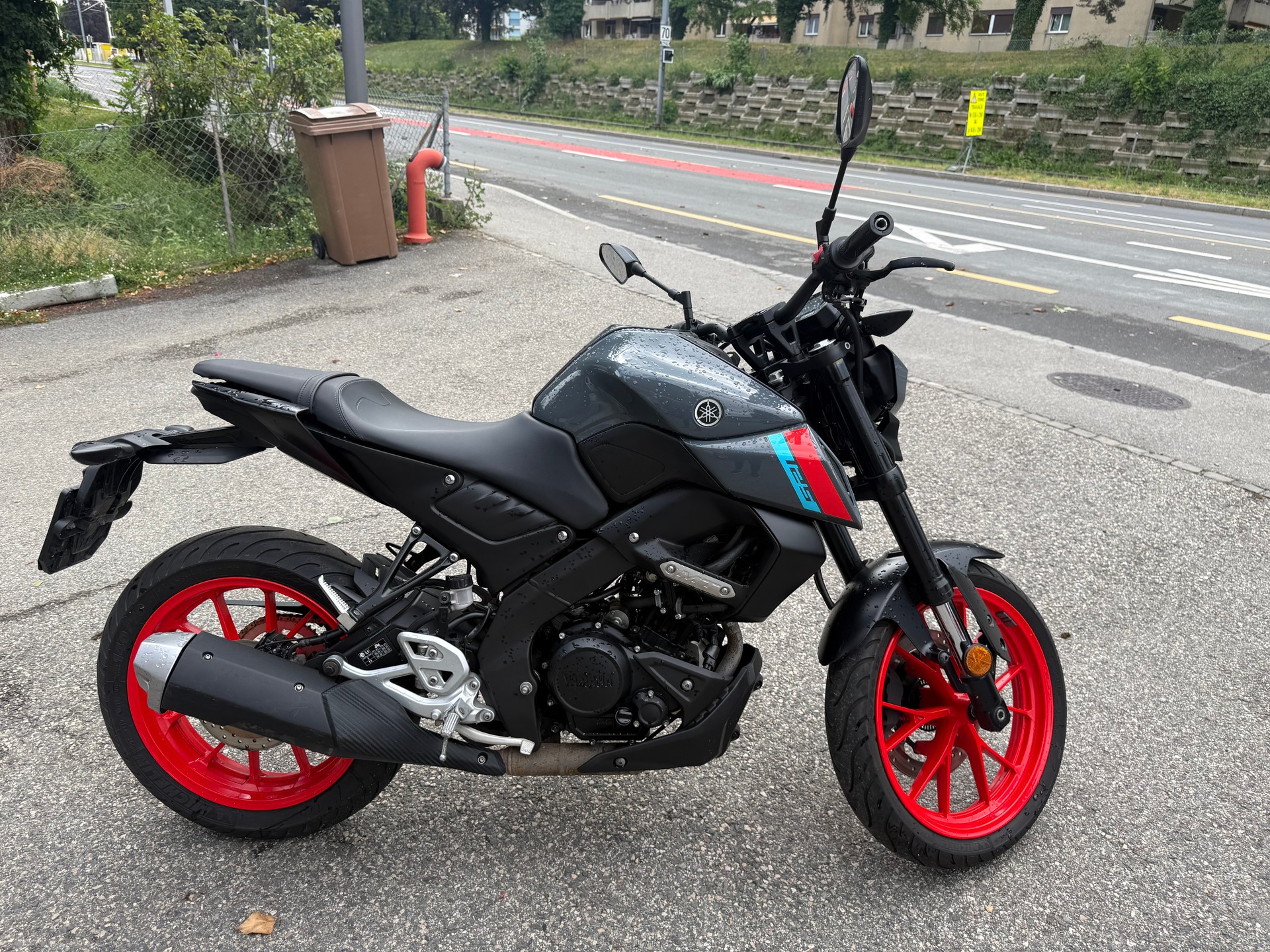 YAMAHA MT-125 ABS-image-1