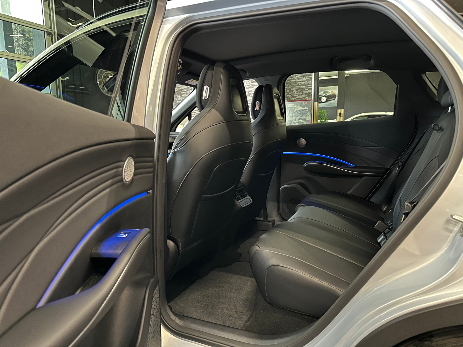 OMODA 7 1.5T SHS PHEV Luxury-image-12