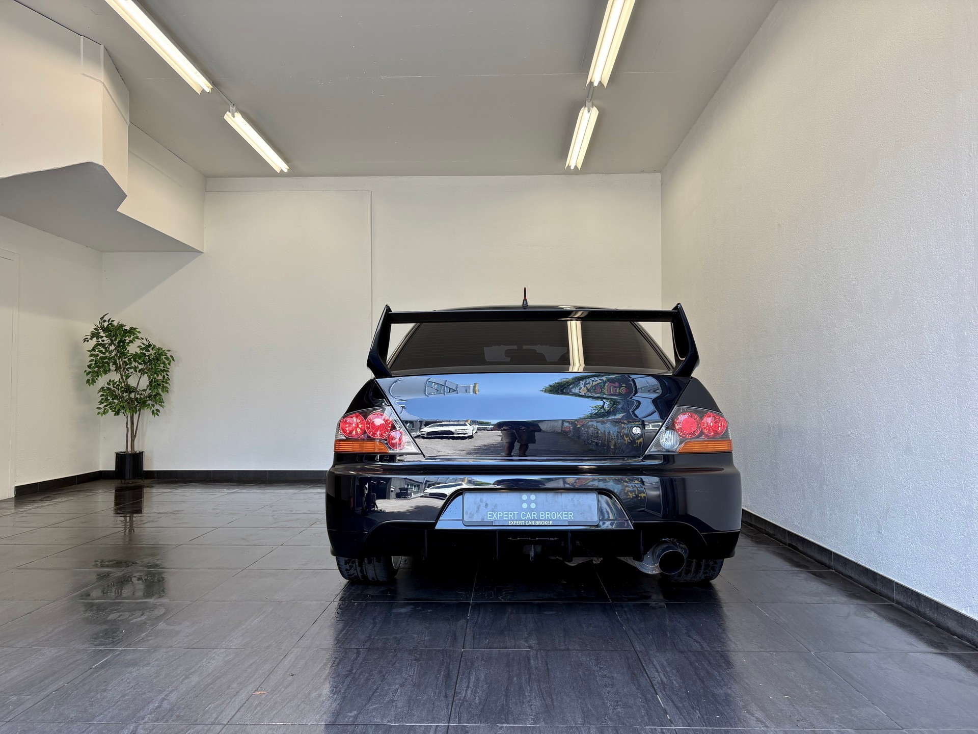 MITSUBISHI EVO IX-image-10