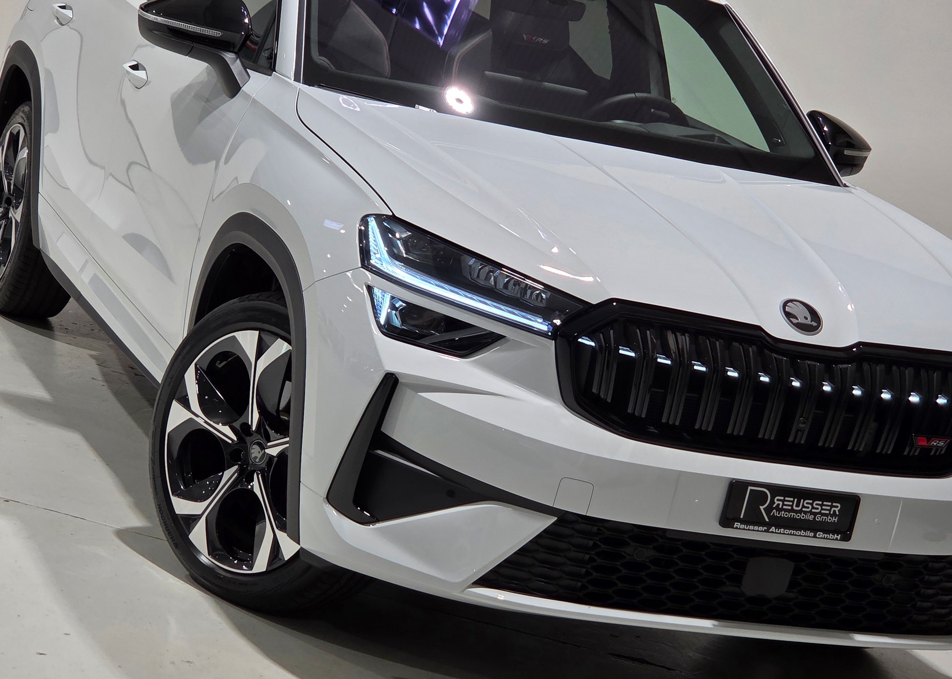 SKODA Kodiaq 2.0 TSI RS 4x4 7 Plätzer-image-24