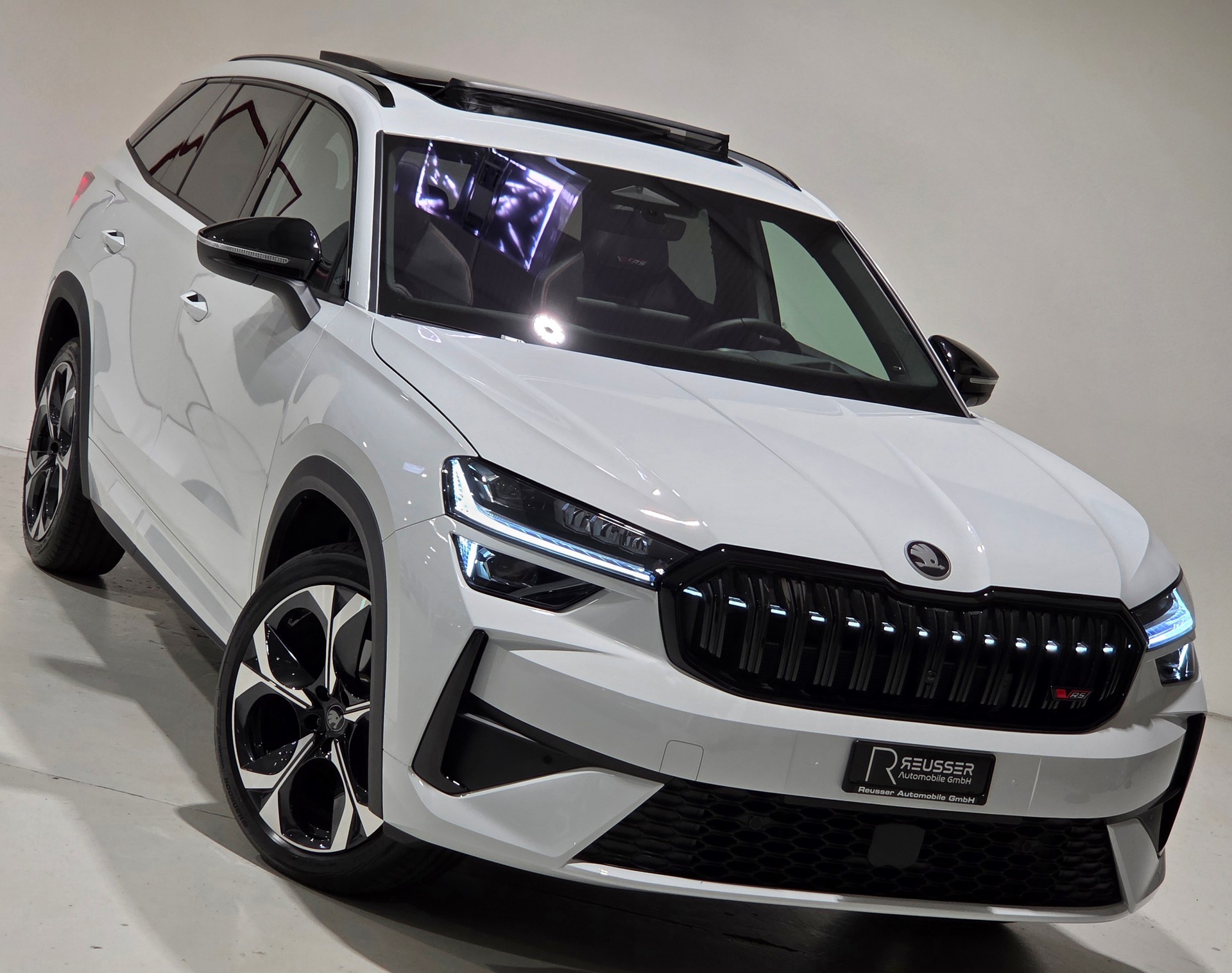 SKODA Kodiaq 2.0 TSI RS 4x4 7 Plätzer-image-25