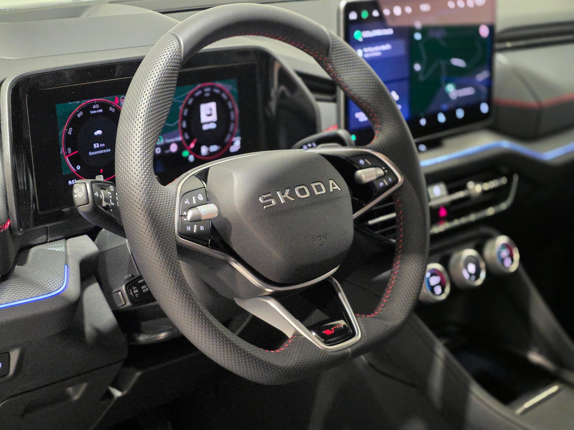 SKODA Kodiaq 2.0 TSI RS 4x4 7 Plätzer-image-7