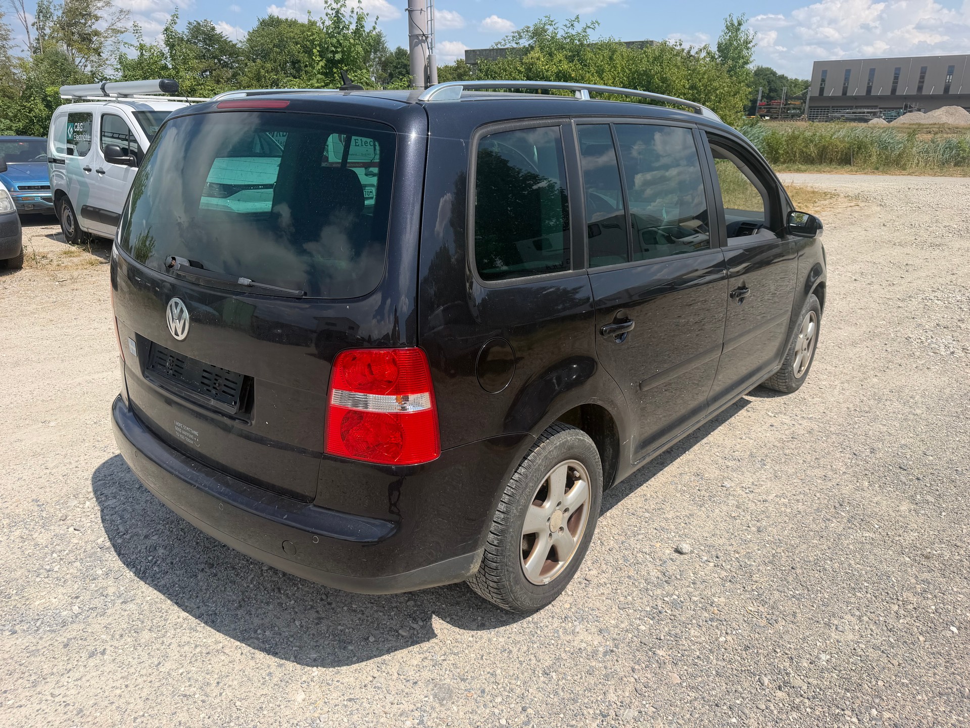 VW Touran 2.0 FSI Highline-image-6
