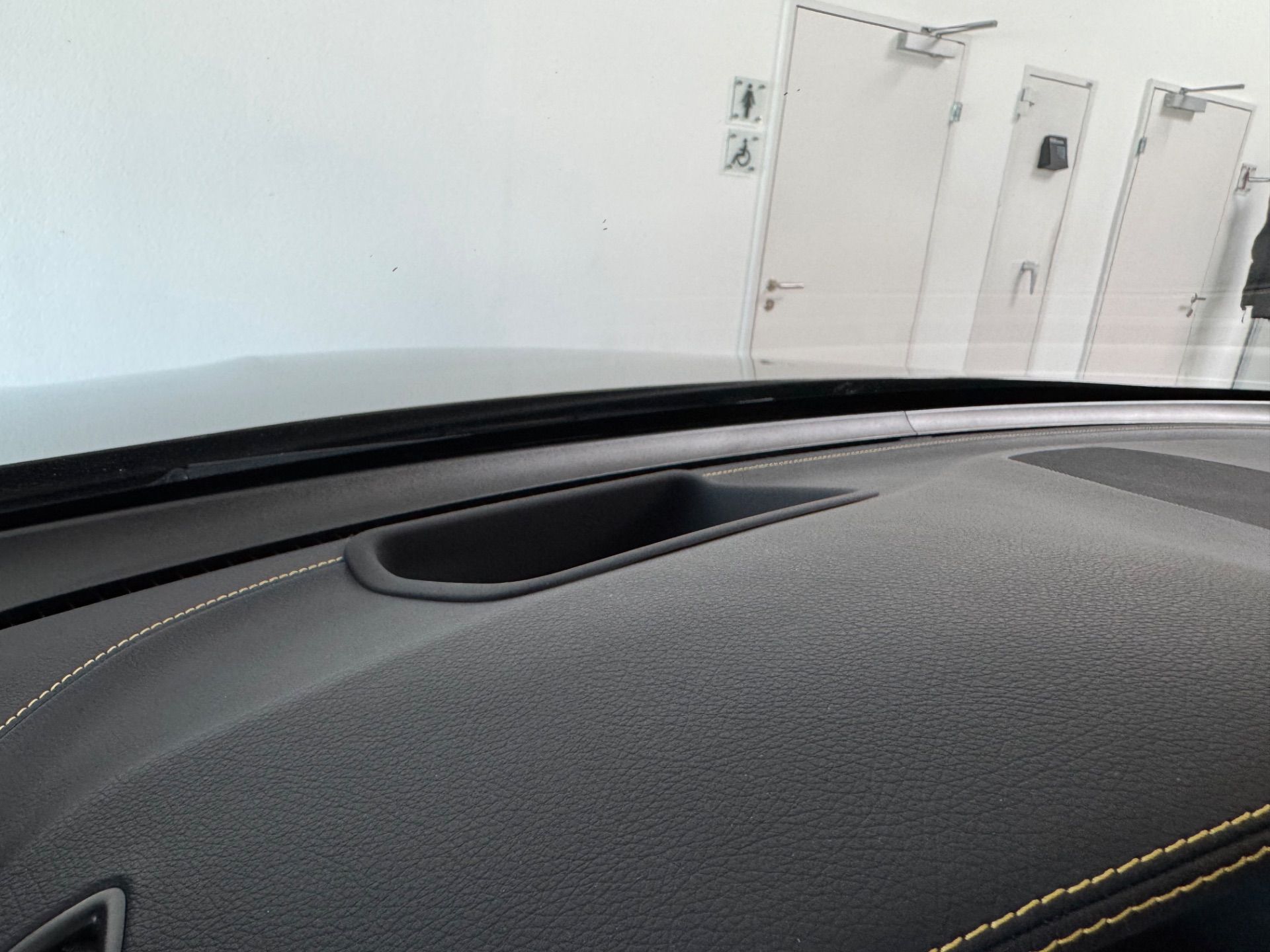 MERCEDES-BENZ GLC 63 AMG Coupé 63 S AMG 4Matic + 9G-Tronic-image-22