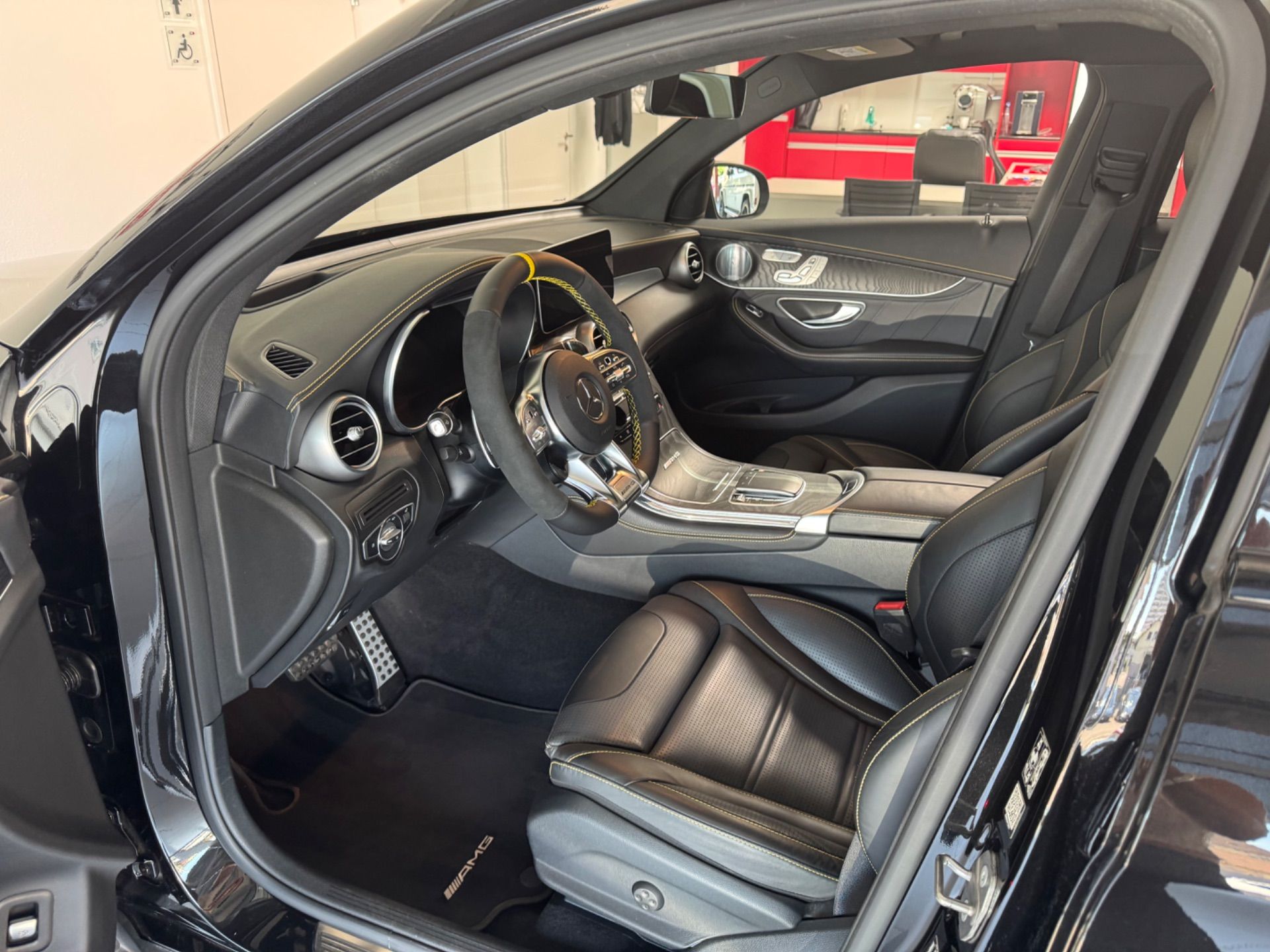 MERCEDES-BENZ GLC 63 AMG Coupé 63 S AMG 4Matic + 9G-Tronic-image-8