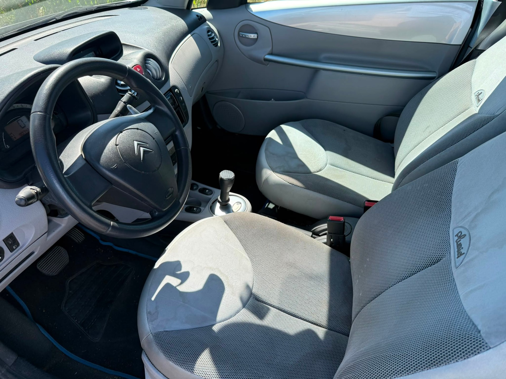 CITROEN C3 Pluriel 1.6i 16V-image-8