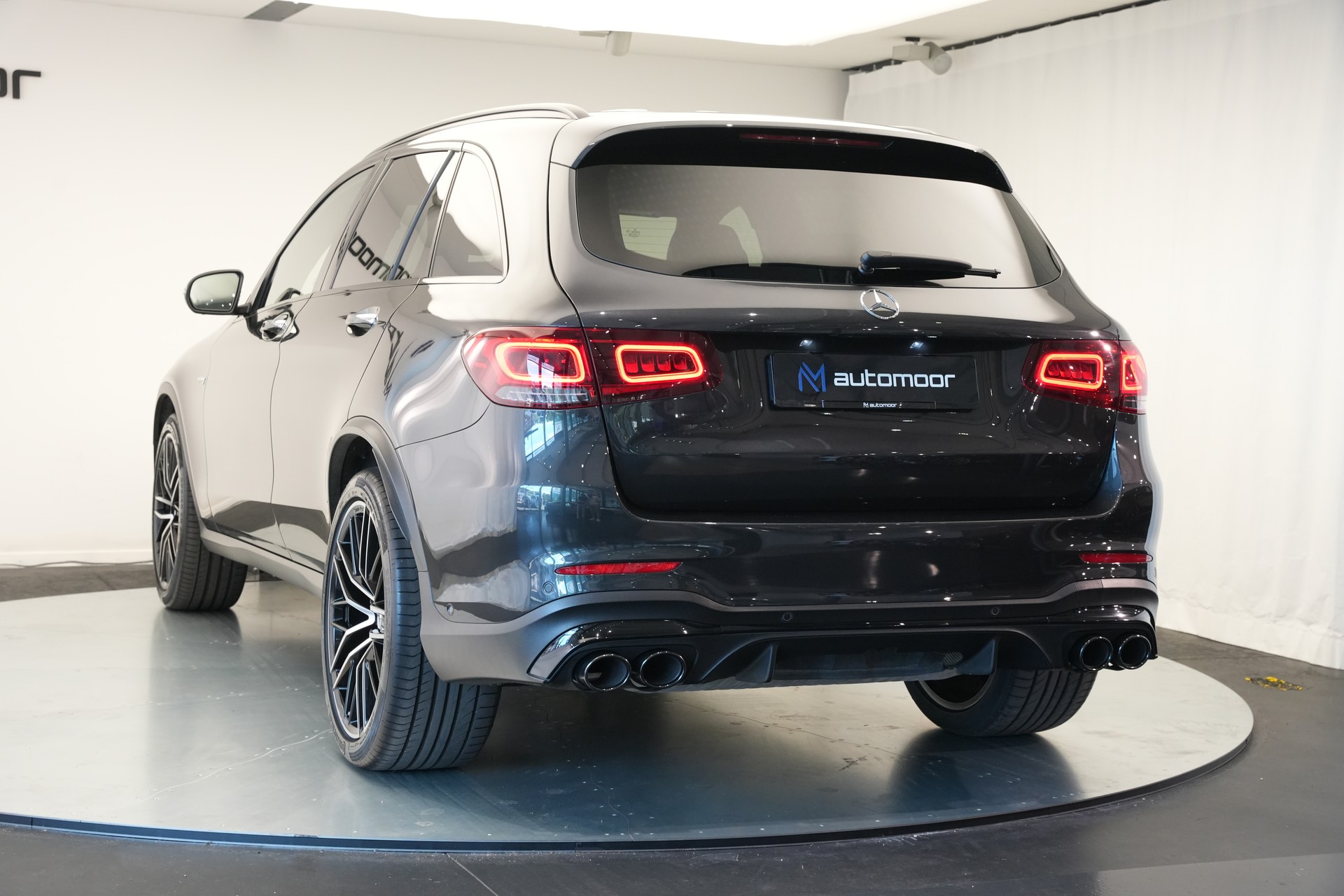 MERCEDES-BENZ GLC 43 AMG 4Matic 9G-Tronic *CH-FZ* *Pano* *Burmester* *HuD* *AHK*-image-40