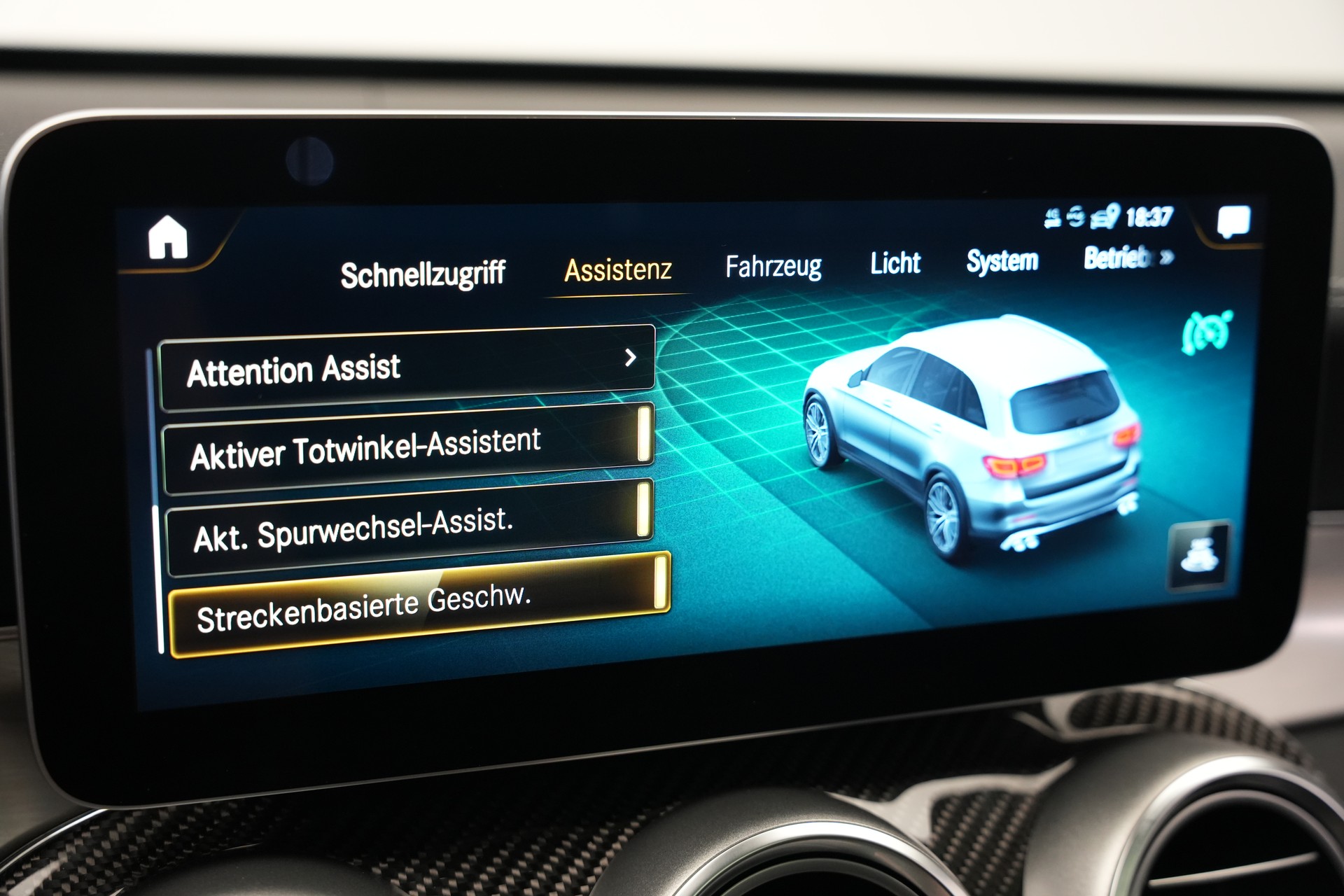 MERCEDES-BENZ GLC 43 AMG 4Matic 9G-Tronic *CH-FZ* *Pano* *Burmester* *HuD* *AHK*-image-35