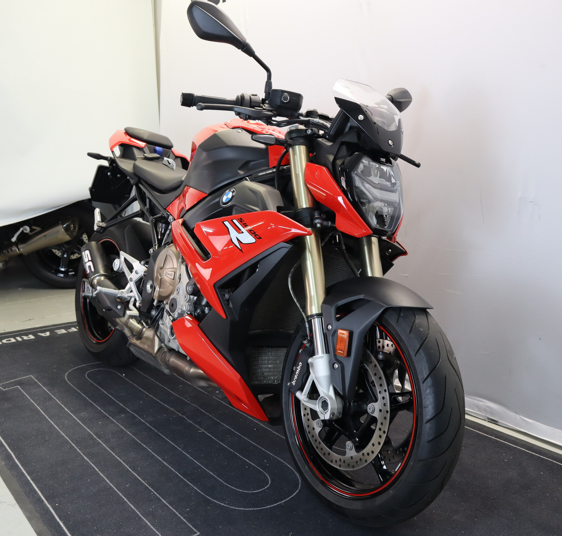 BMW S 1000 R-image-2