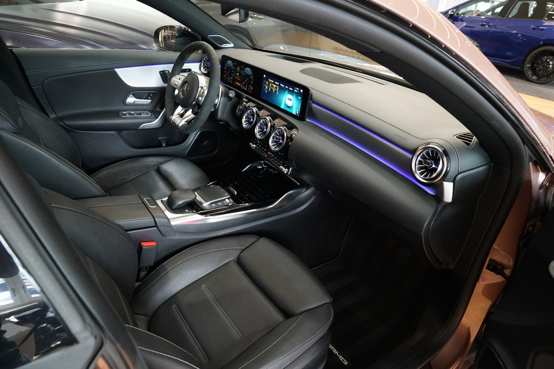 MERCEDES-BENZ CLA 45 S AMG 4Matic+ 8G-DCT-image-13