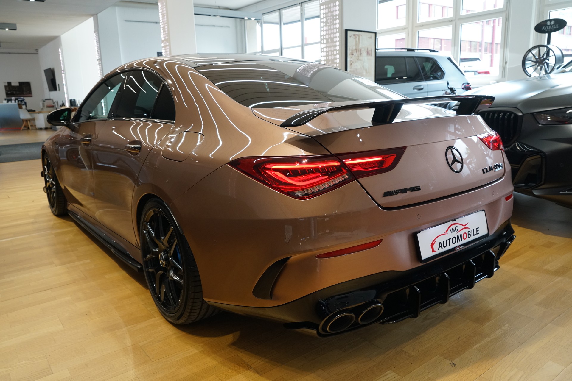 MERCEDES-BENZ CLA 45 S AMG 4Matic+ 8G-DCT-showroom-element-3