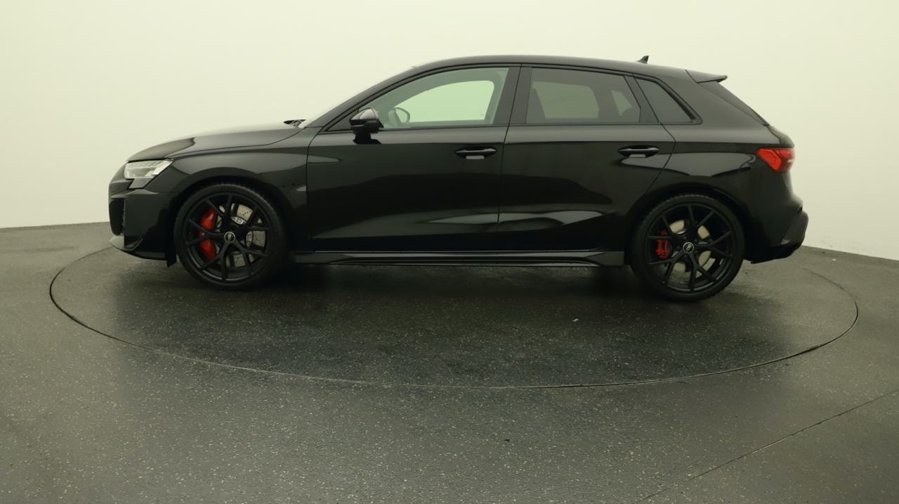 AUDI RS3 Sportback 2.5 TSI quattro S-tronic-showroom-element-1