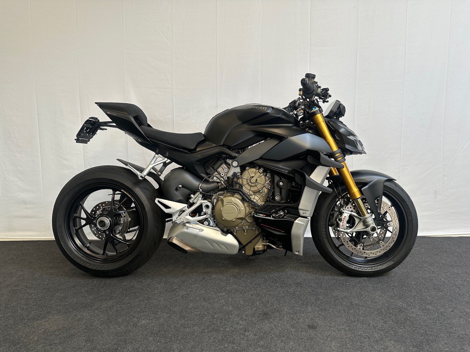 DUCATI Streetfighter V4 S-image-1