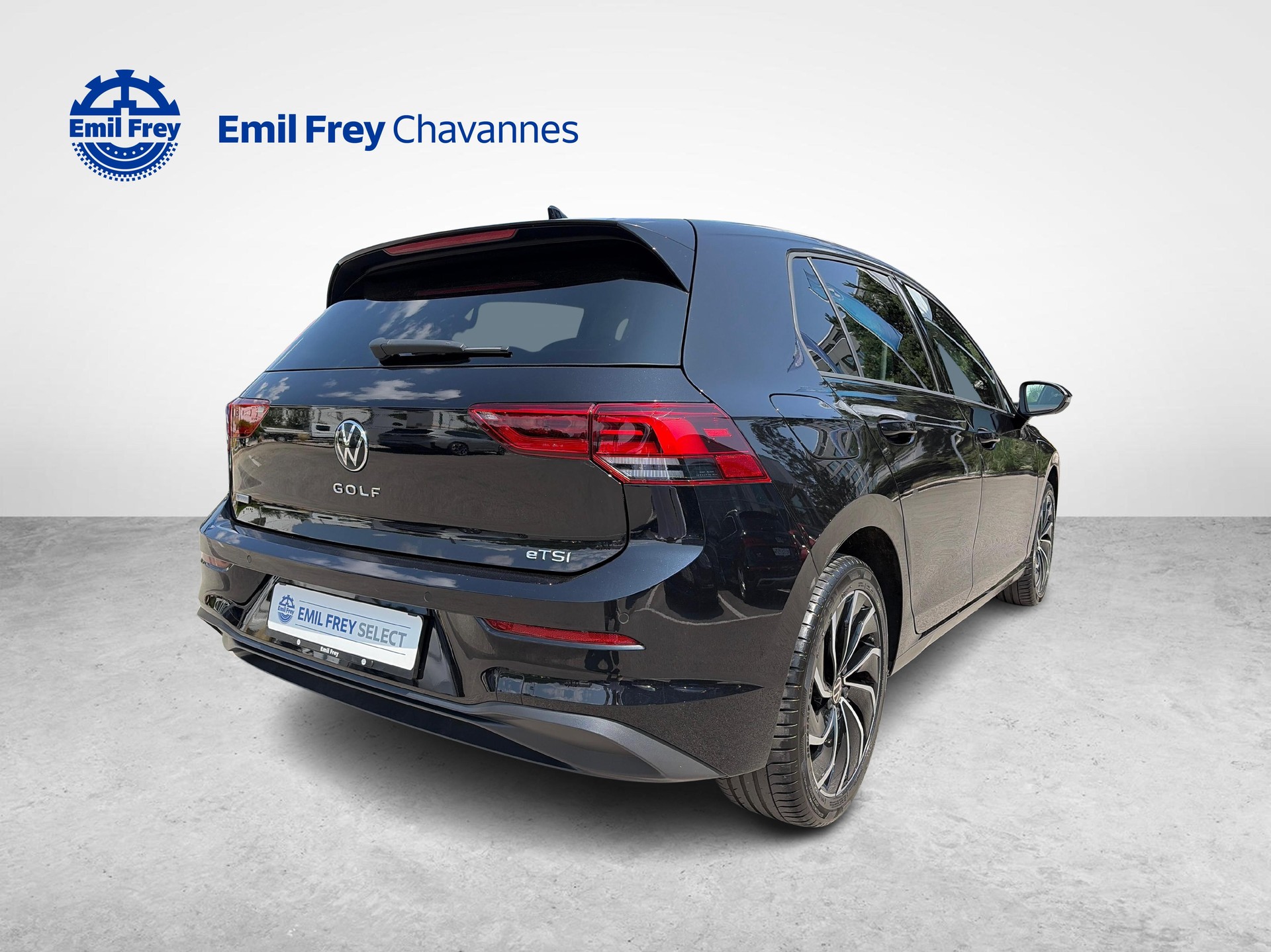 VW Golf VIII 1.5 eTSI 75 Edition-showroom-element-3