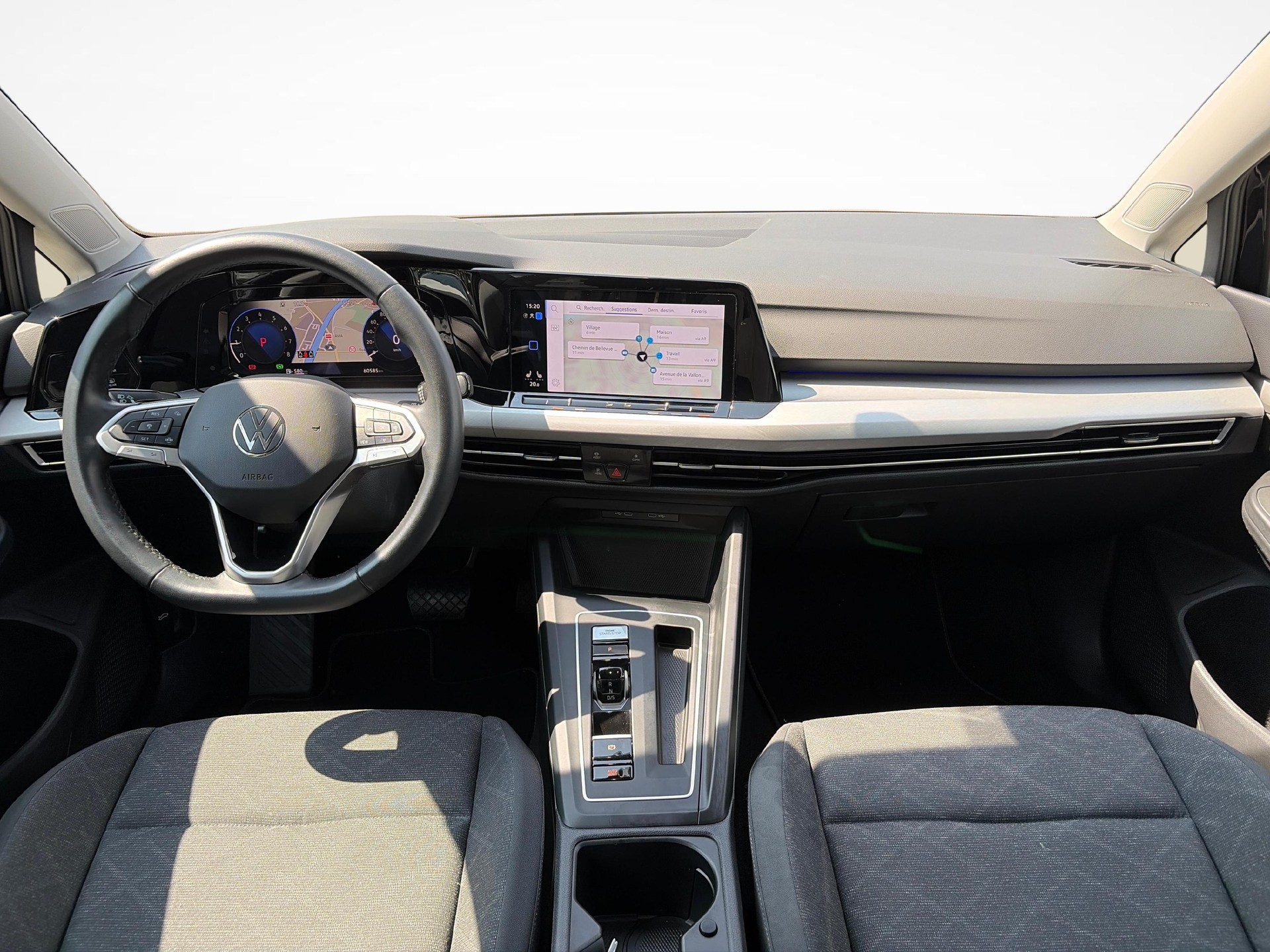 VW Golf VIII 1.5 eTSI 75 Edition-image-13