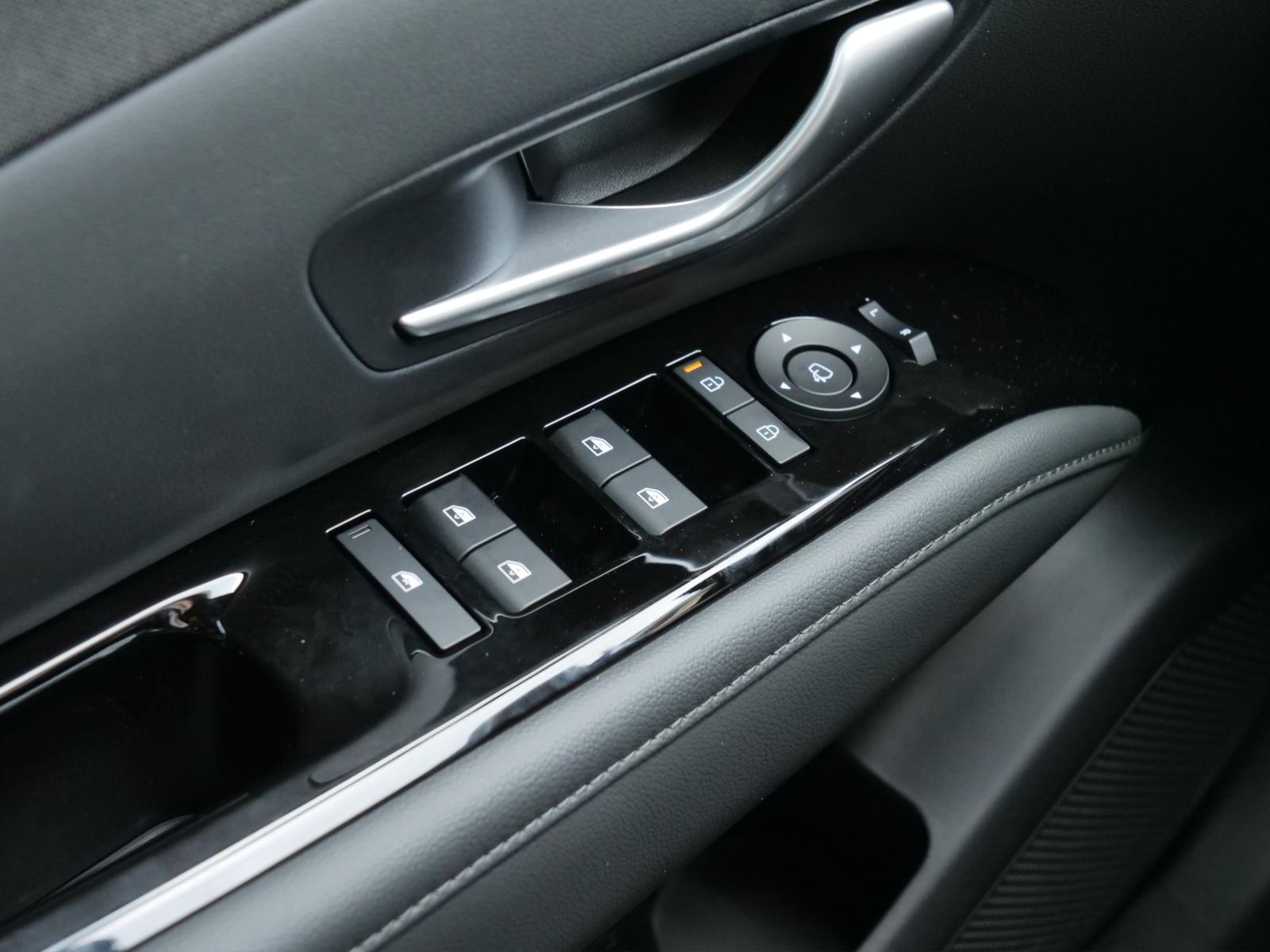 HYUNDAI Tucson 1.6 T-GDi HEV Origo Blackline 4WD-image-9