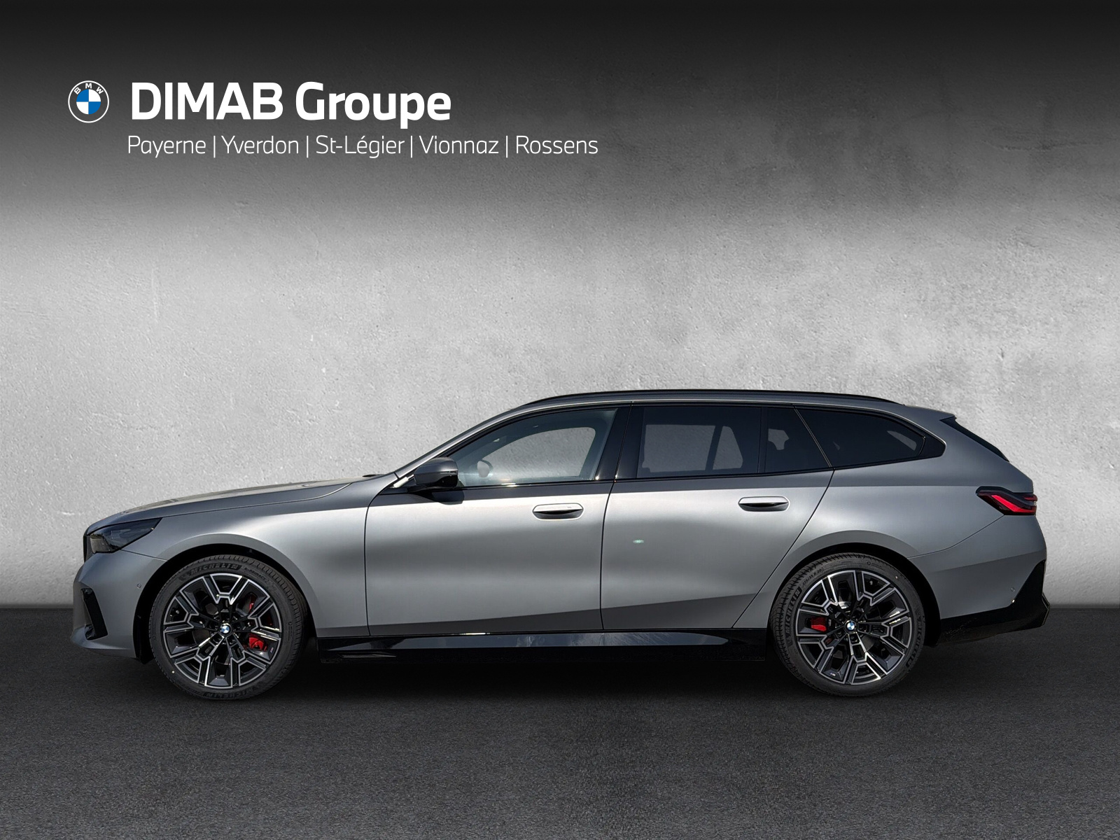 BMW i5 xDrive40 M Sport Pro-showroom-element-1
