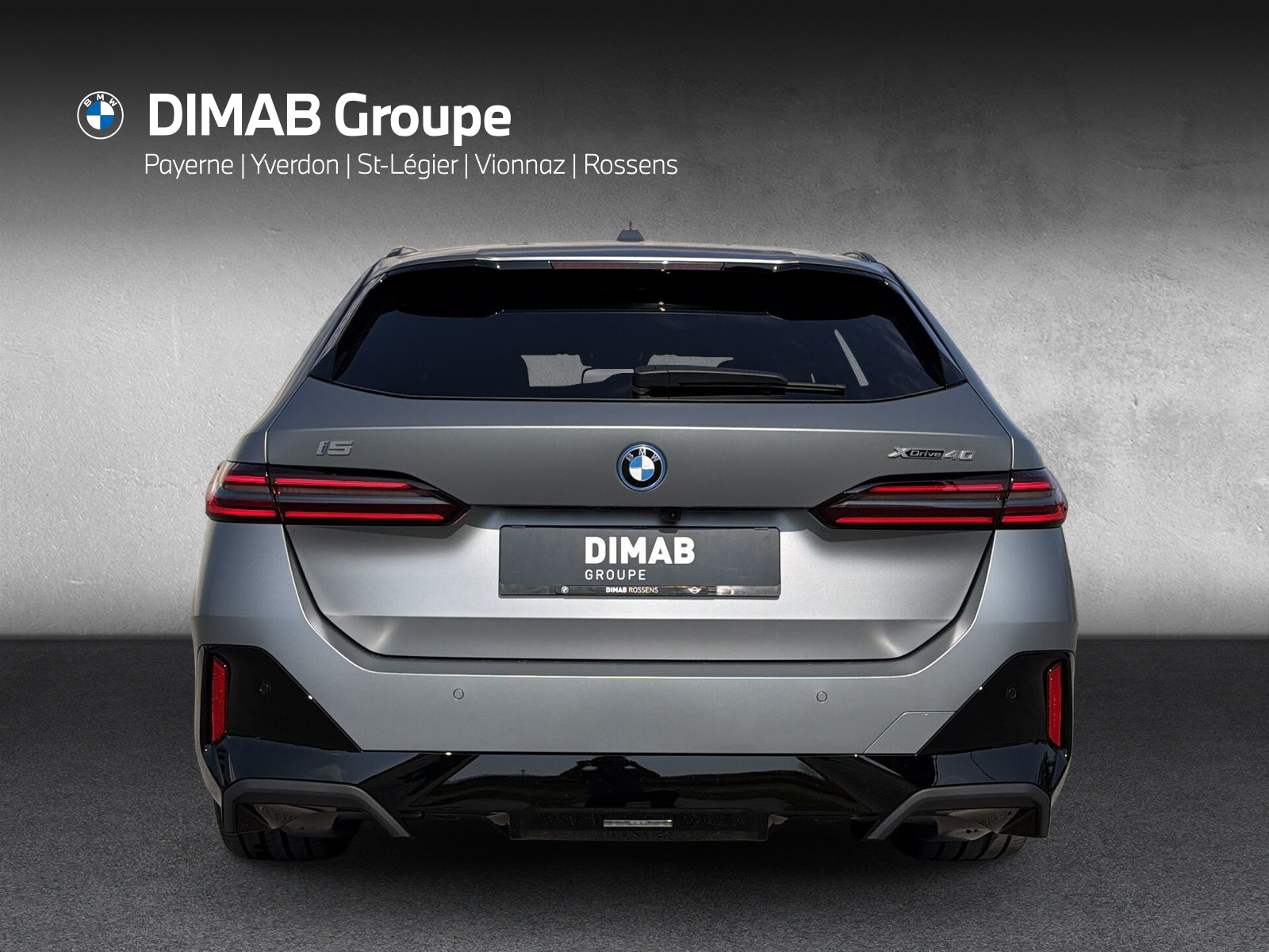 BMW i5 xDrive40 M Sport Pro-showroom-element-3