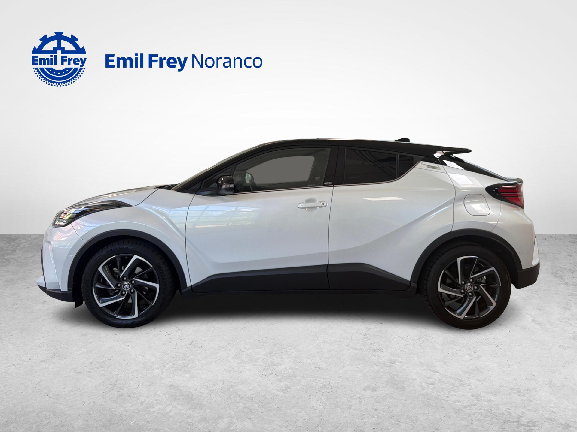 TOYOTA C-HR 2.0 VVTi HSD Move + Ruote invernali incluse-showroom-element-1