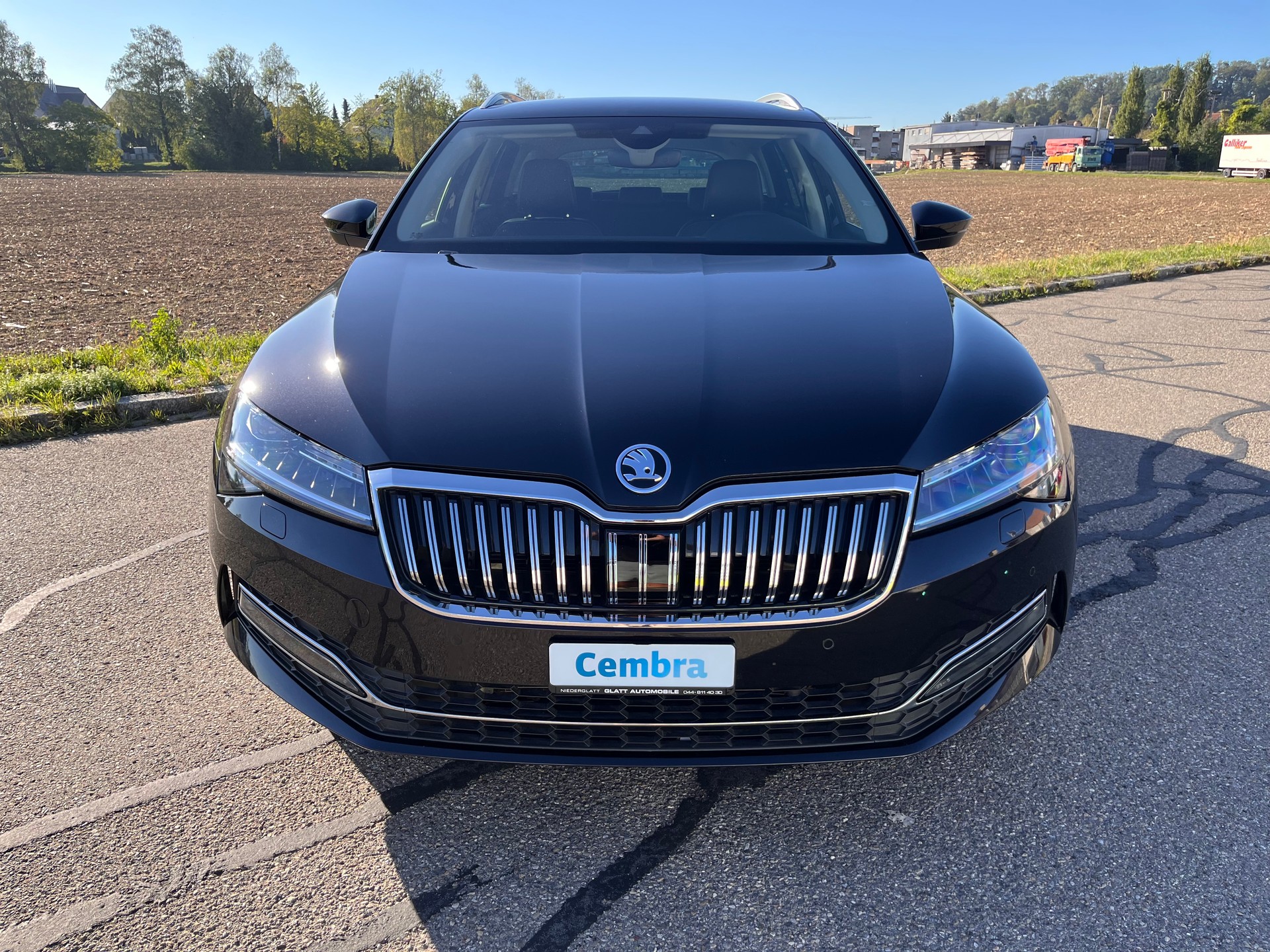 SKODA Superb Combi 2.0 TDi Style 4x4 DSG * MY SKODA PAKET - LEDER ALCANTARA - 1.HAND - AHK 2200kg *-image-8