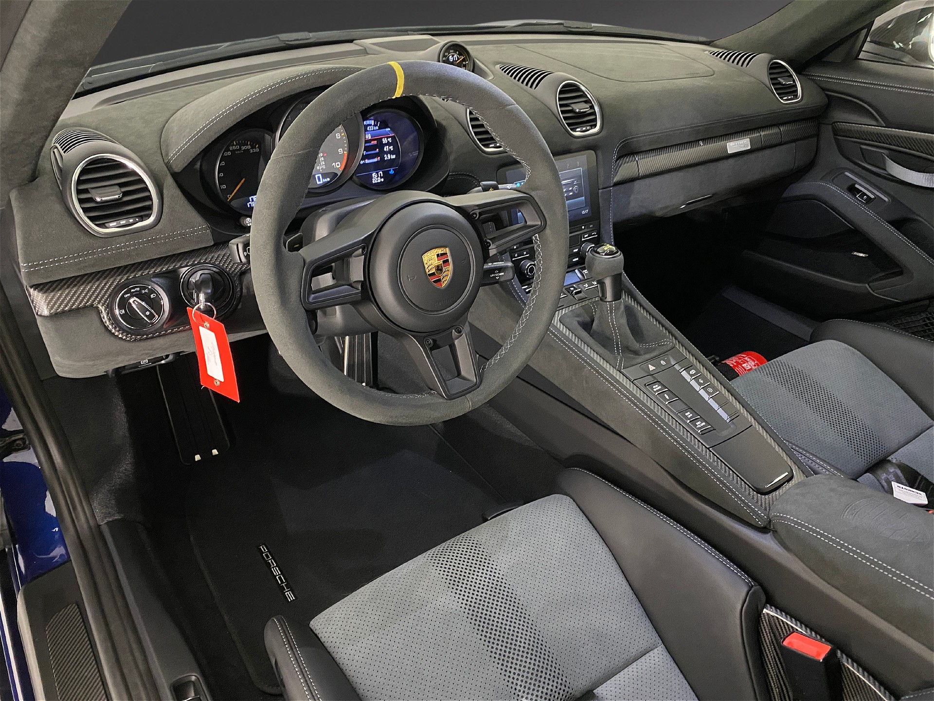 PORSCHE 718 Cayman GT4 RS PDK-showroom-element-3