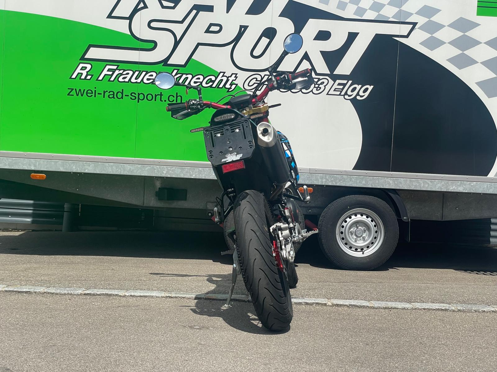 FANTIC Motard-image-2