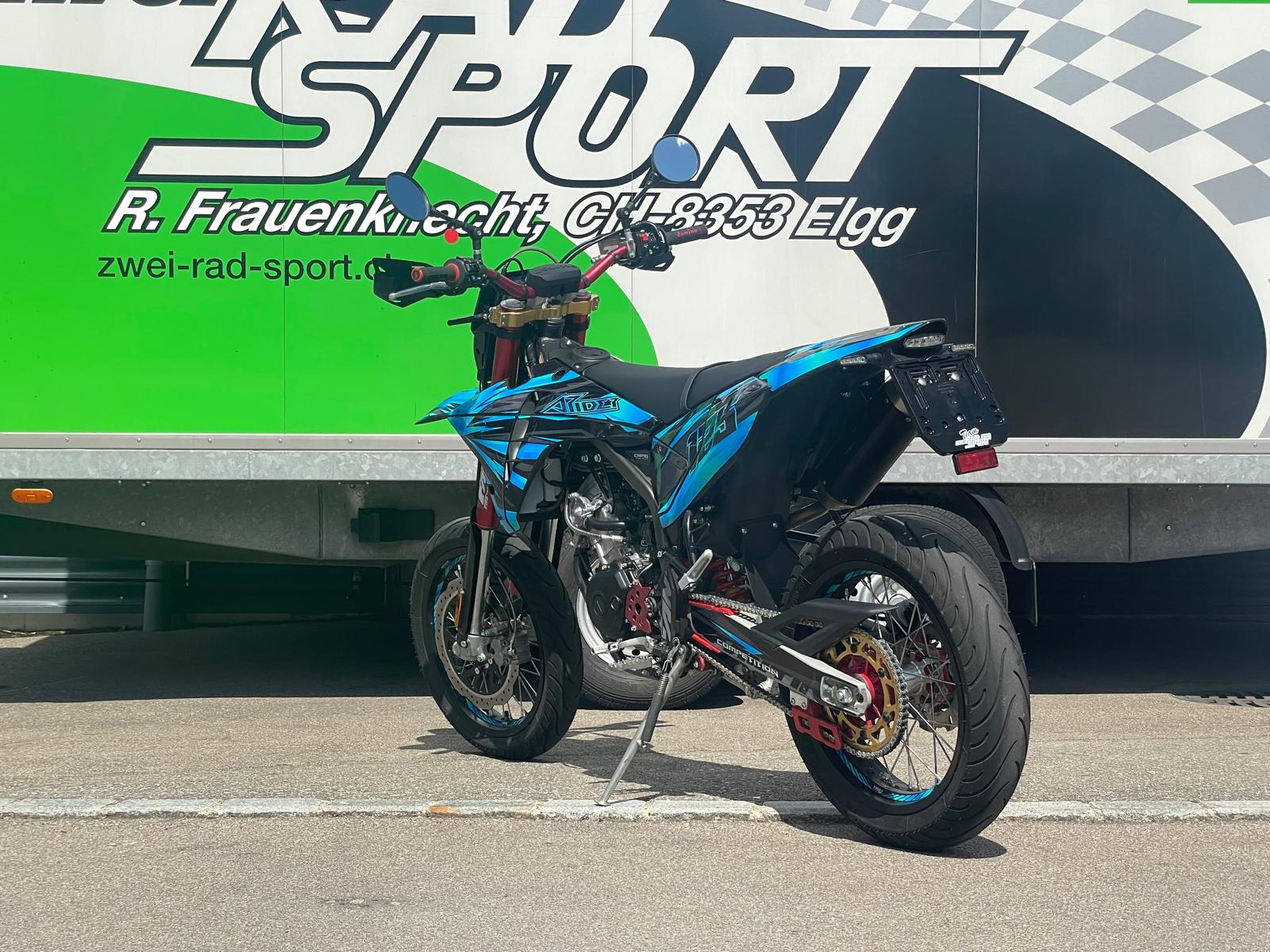 FANTIC Motard-image-4
