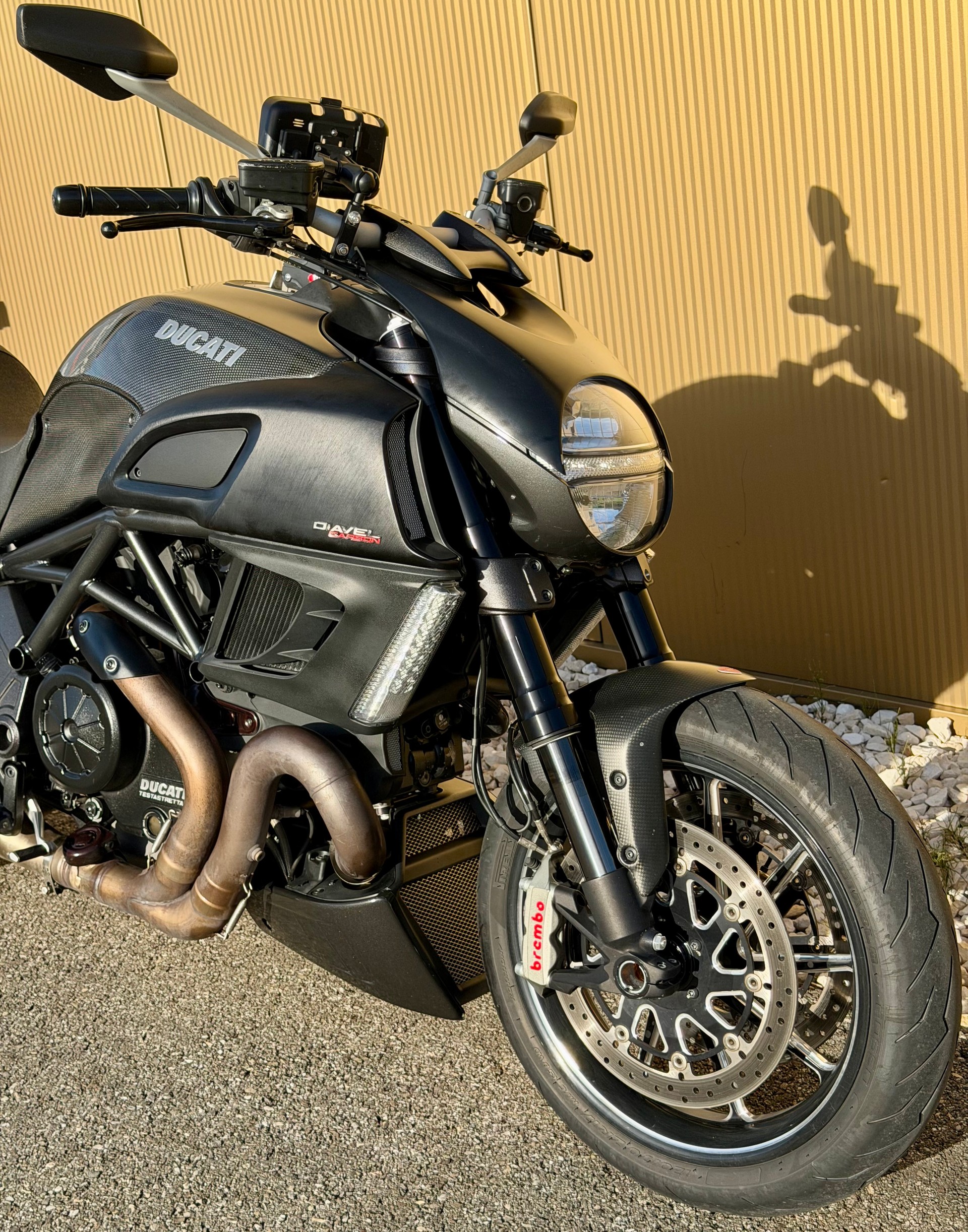 DUCATI Diavel 1200 Carbon-image-1