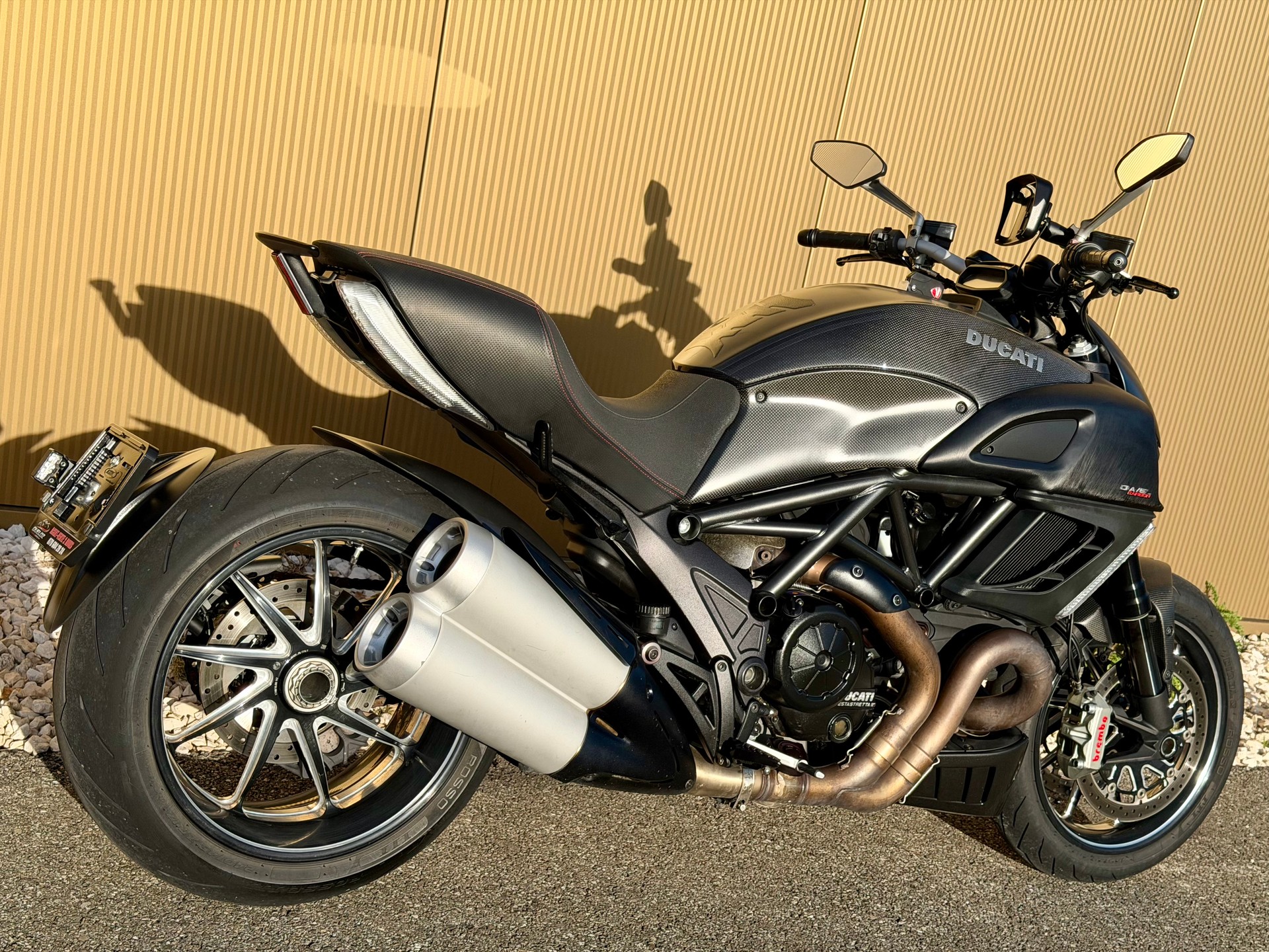 DUCATI Diavel 1200 Carbon-image-4