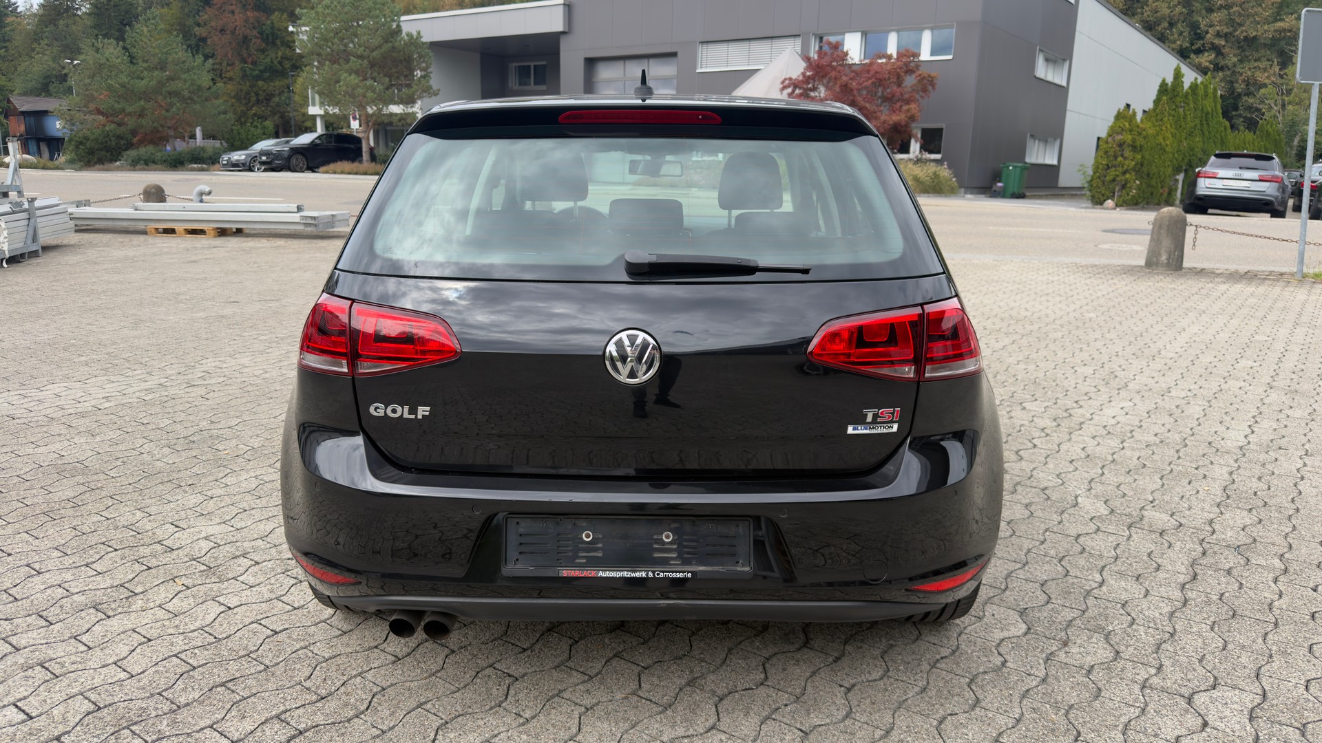 VW Golf 1.4 TSI Highline-showroom-element-3