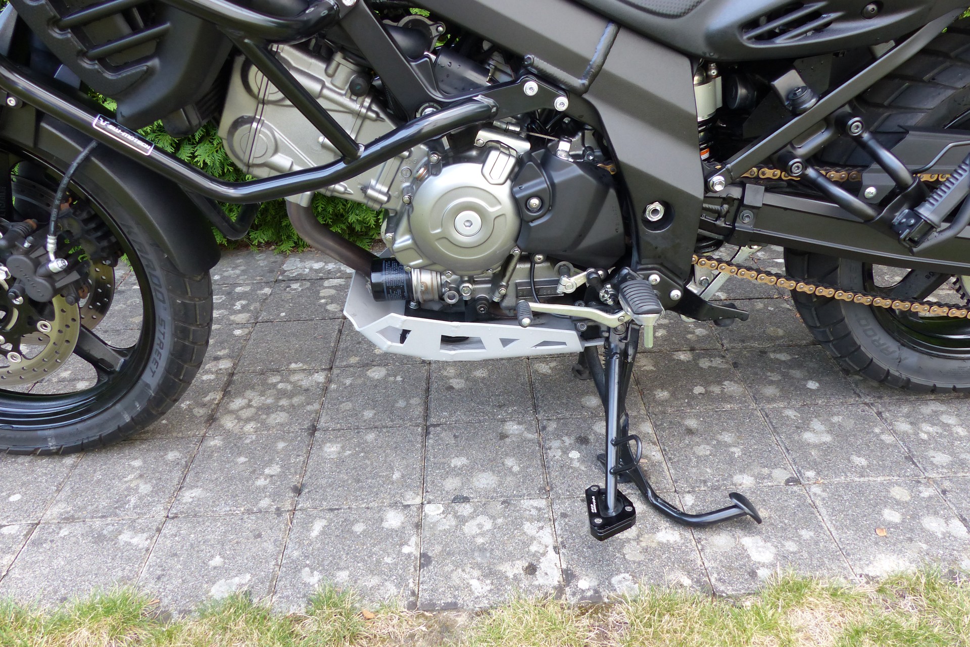 SUZUKI abs-image-3
