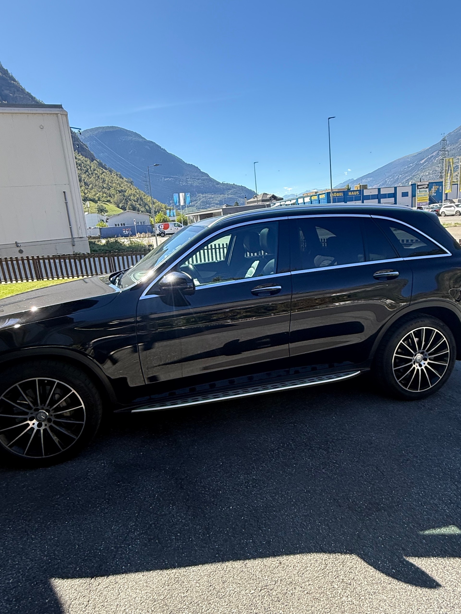 MERCEDES-BENZ GLC 250 d AMG Line 4m