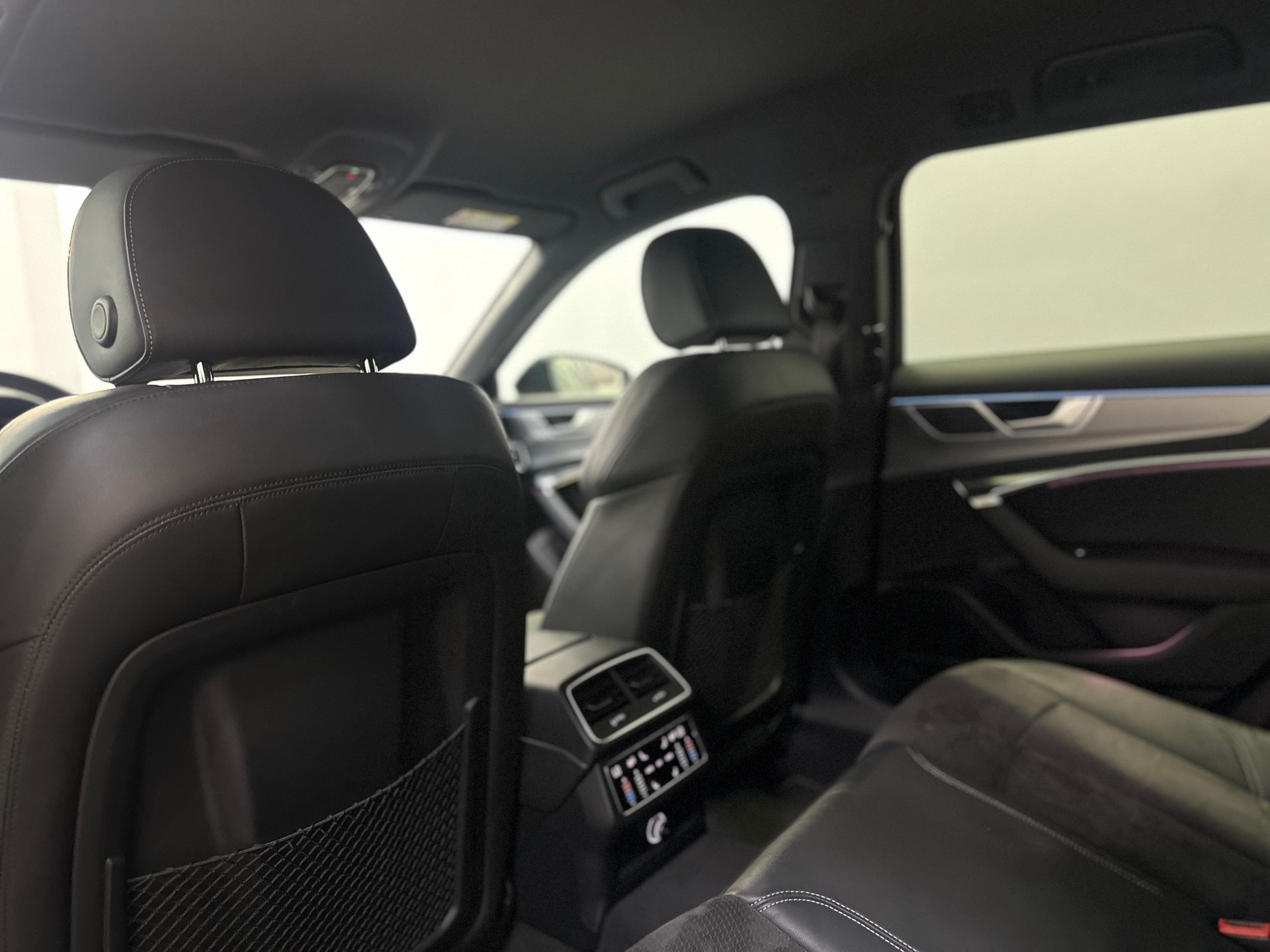 AUDI A6 Avant 40 TDI Sport quattro S-tronic-image-12