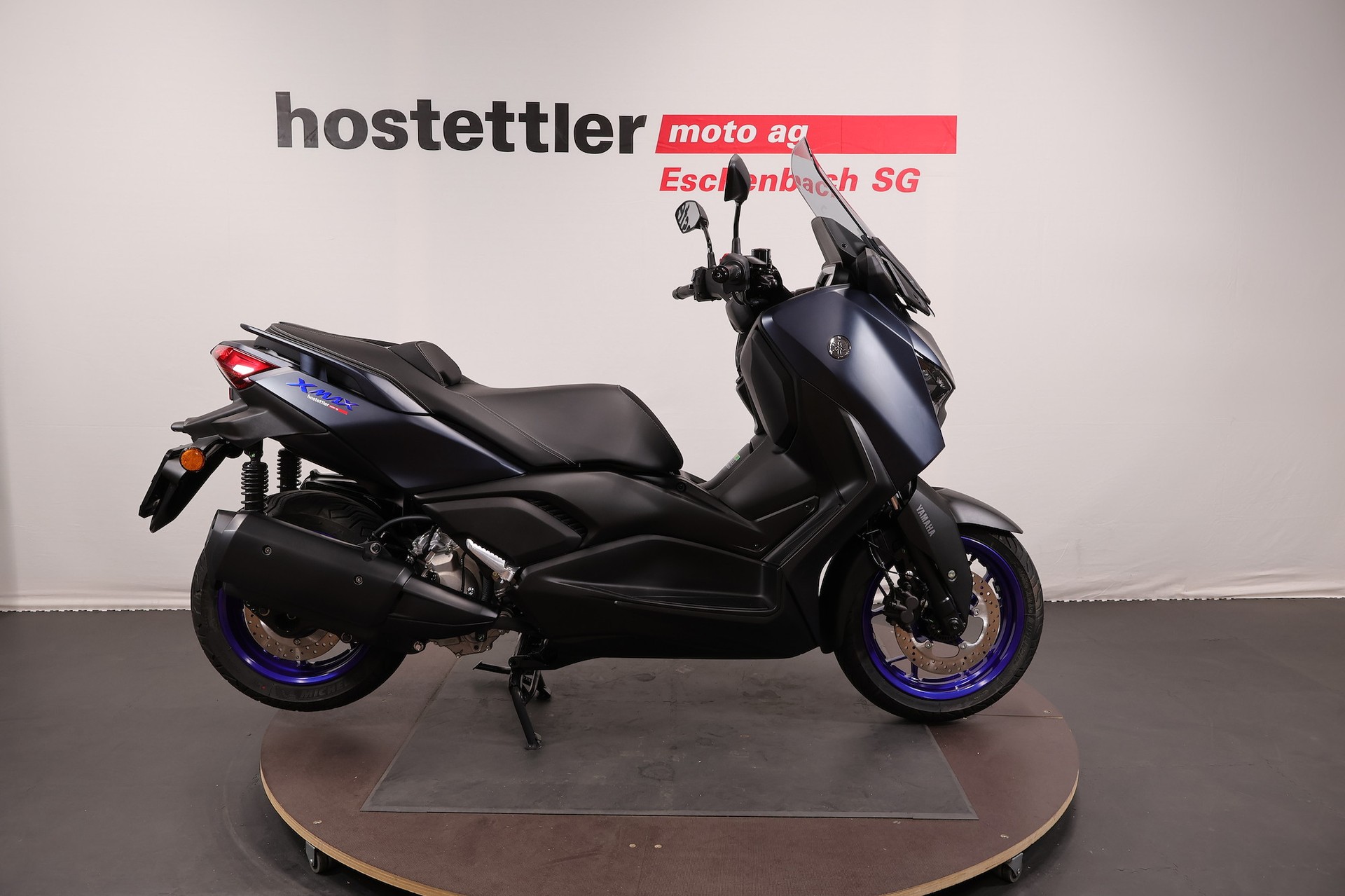 YAMAHA XMAX 300-image-1