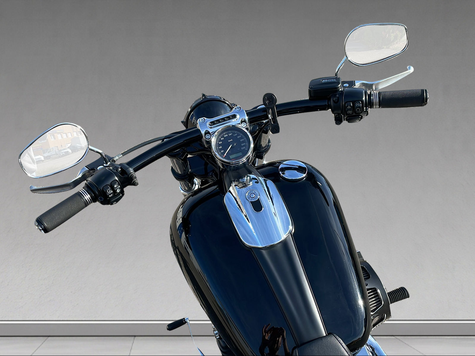 HARLEY-DAVIDSON FXSB Breakout 103 ABS-image-8